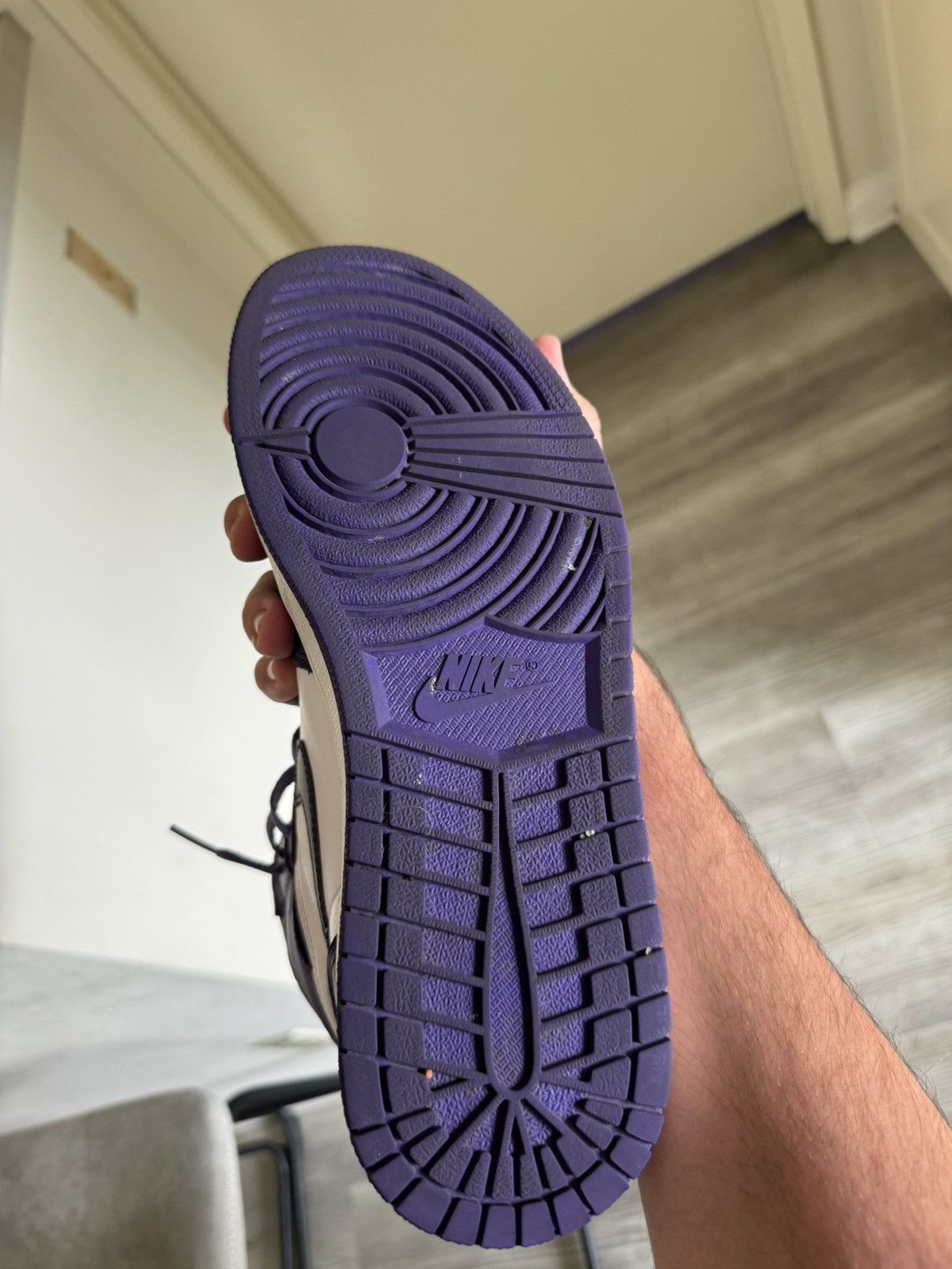 Jordan Brand × Nike Jordan 1 Retro High Court Purple Size US 11 / EU 44 - 11 Thumbnail
