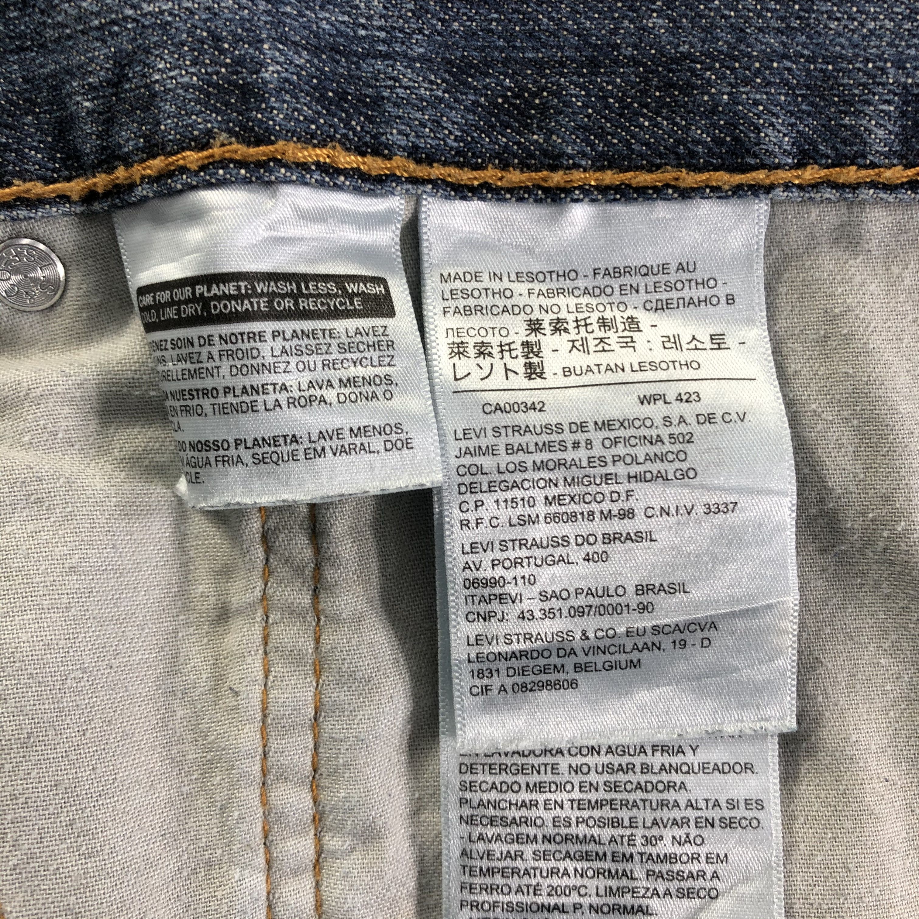 Levi's Vintage Levis 559 Jeans-J3499 Size US 39 - 10 Thumbnail