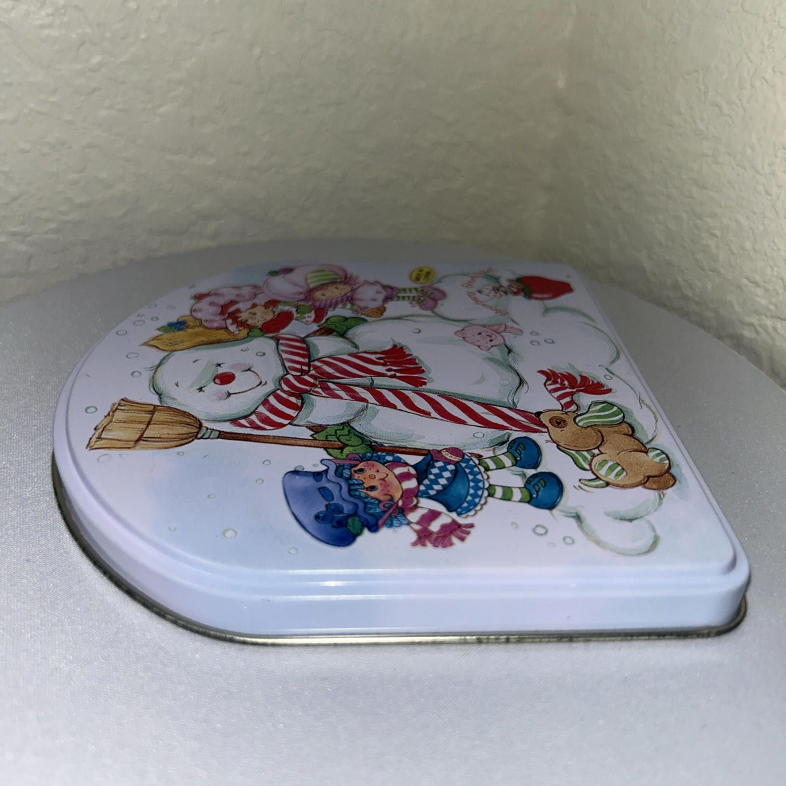 Designer Carlton Cards Strawberry Shortcake Christmas Ornament Tin 03 Size ONE SIZE - 9 Thumbnail