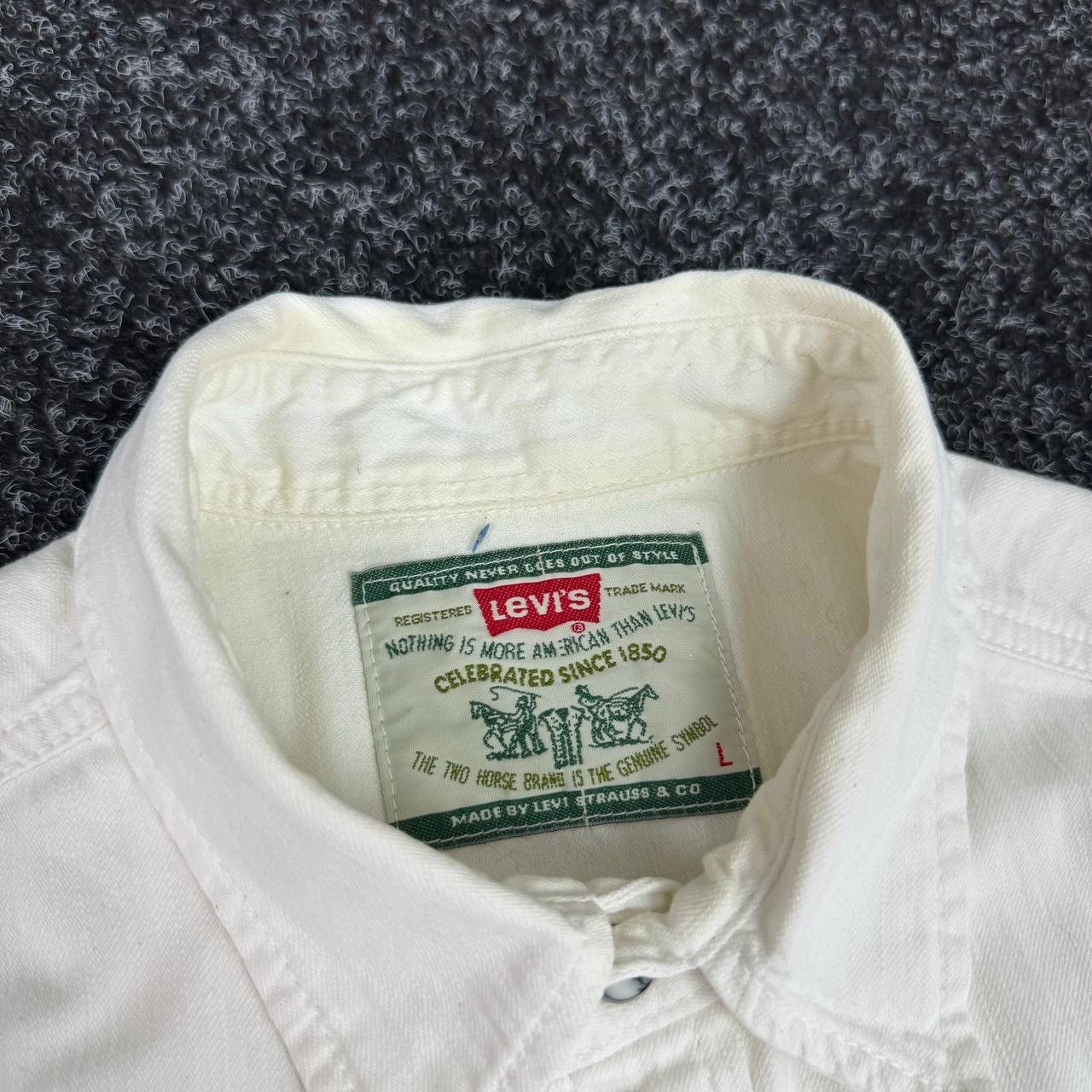 Levi's Levis vintage 90s shirt white american style overshit rare Size US L / EU 52-54 / 3 - 5 Thumbnail