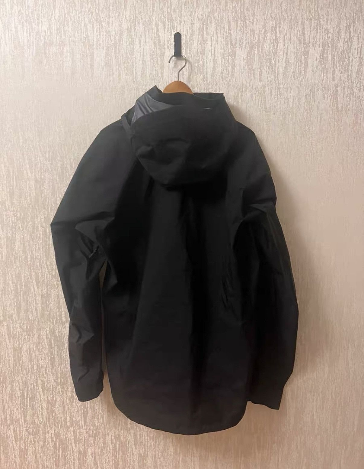 Arc'teryx Arc'teryx BETA AR Gore-Tex Hard Shell Jacket, Black Size US XL / EU 56 / 4 - 2 Thumbnail
