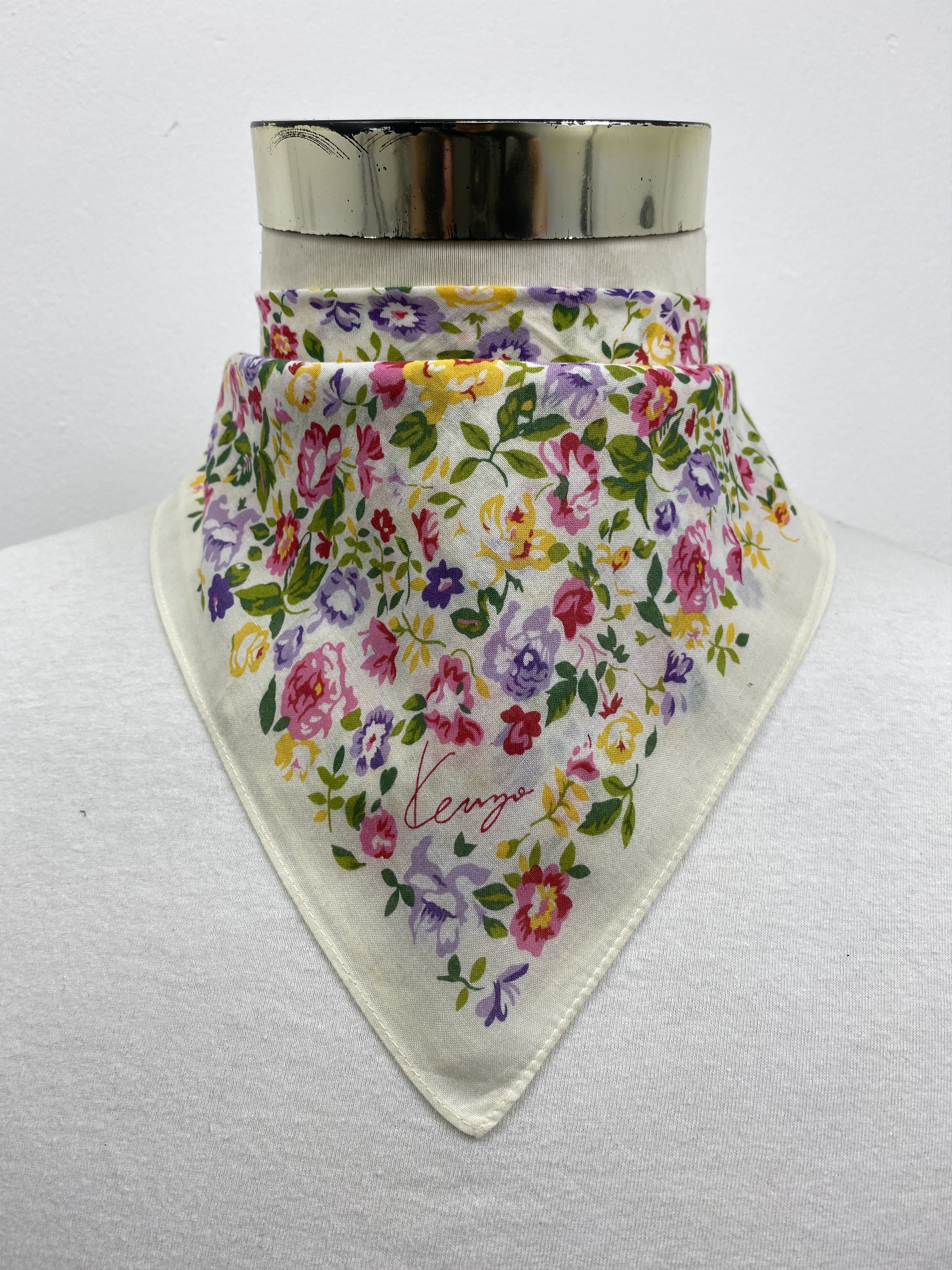 Kenzo Kenzo Handkerchief / Bandana / Neckerchief HKC0439 Size ONE SIZE - 1 Thumbnail