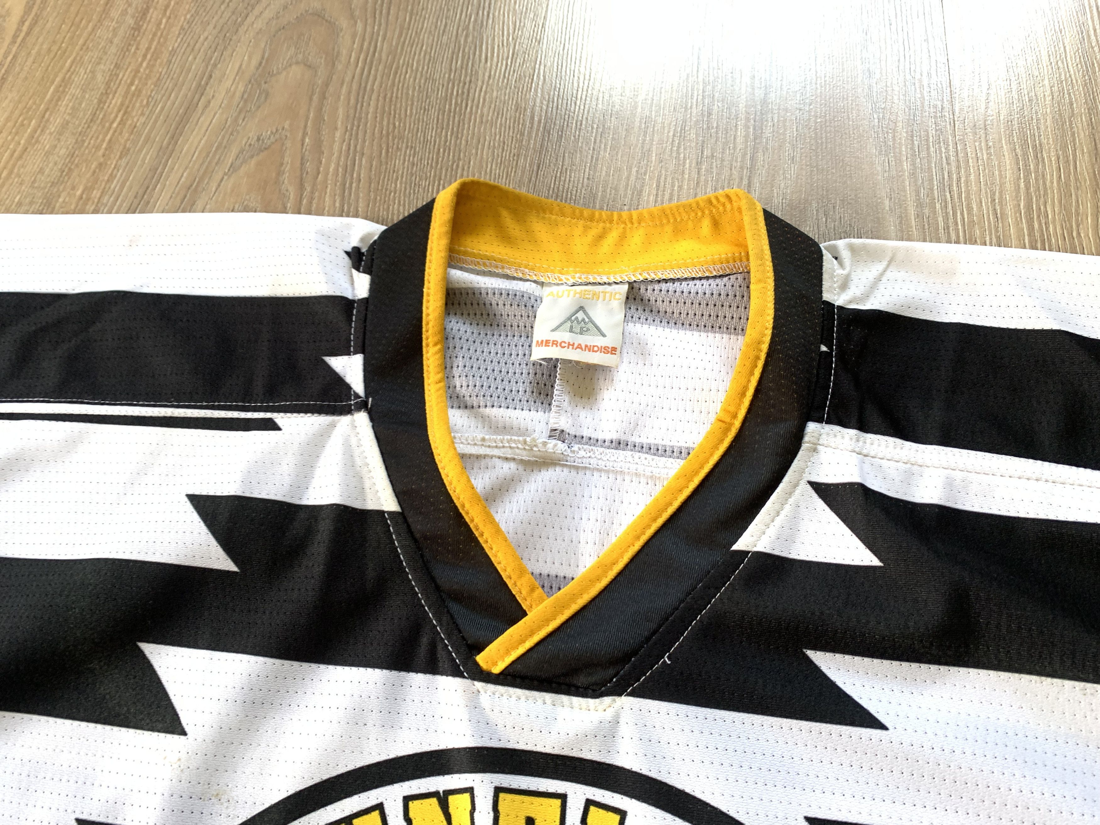 NHL × Vintage Vintage Bracknell Bees Hockey Jersey Size US L / EU 52-54 / 3 - 4 Thumbnail