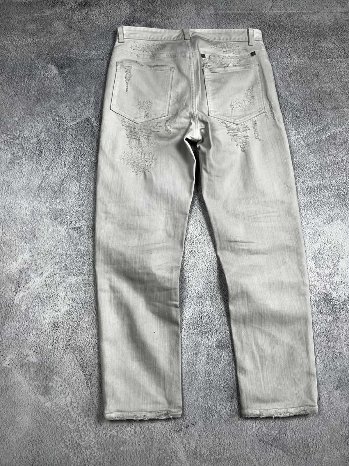 Givenchy Givenchy distressed style unisex’s Size US 31 - 6 Thumbnail