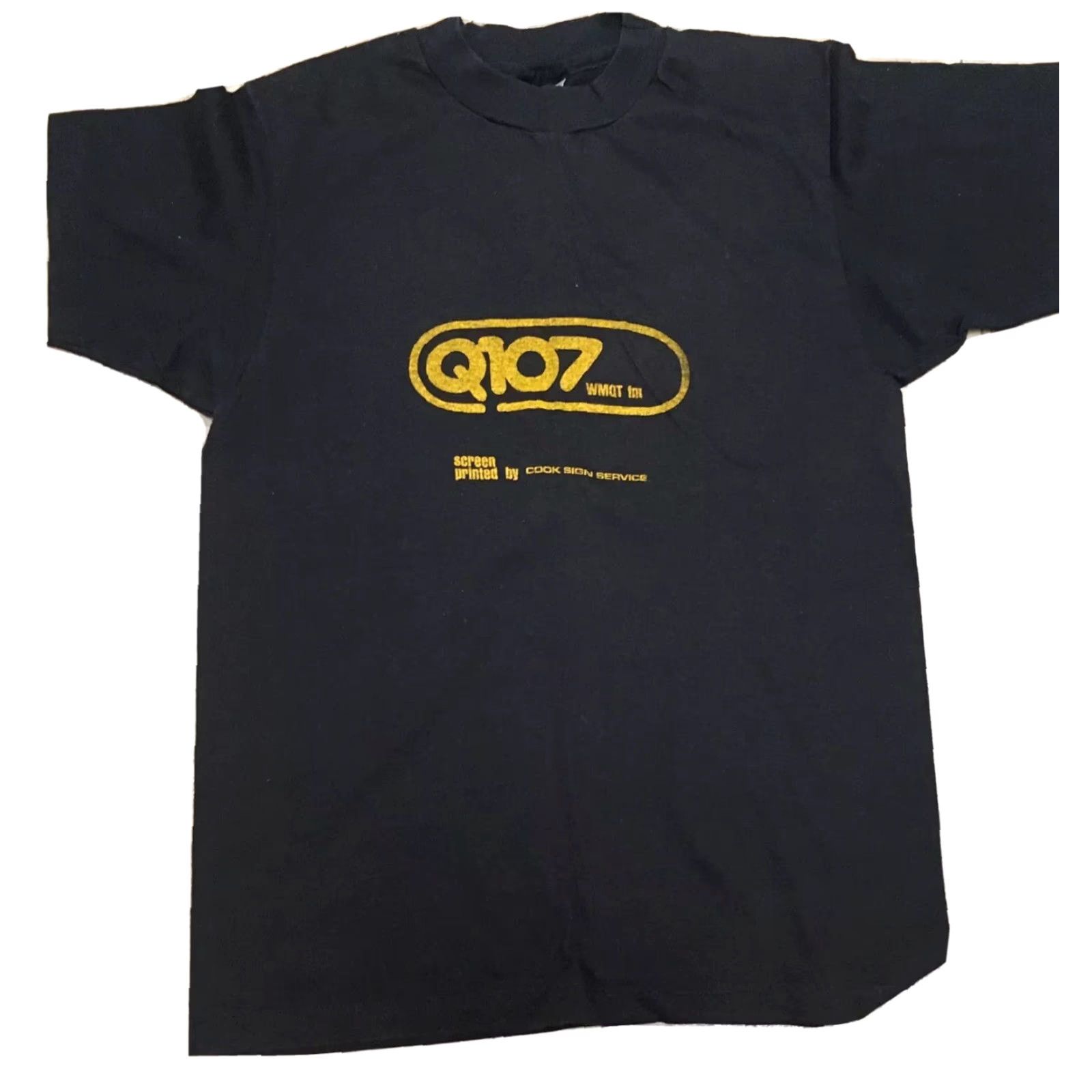Hanes Vintage Hanes T Shirt Michigan Made In USA Radio Station Tee Size M Black Yellow Printing WMQT Q107 fm Mens Graphic Tee 70s 80s Kw/Radio Size US M / EU 48-50 / 2 - 7 Thumbnail