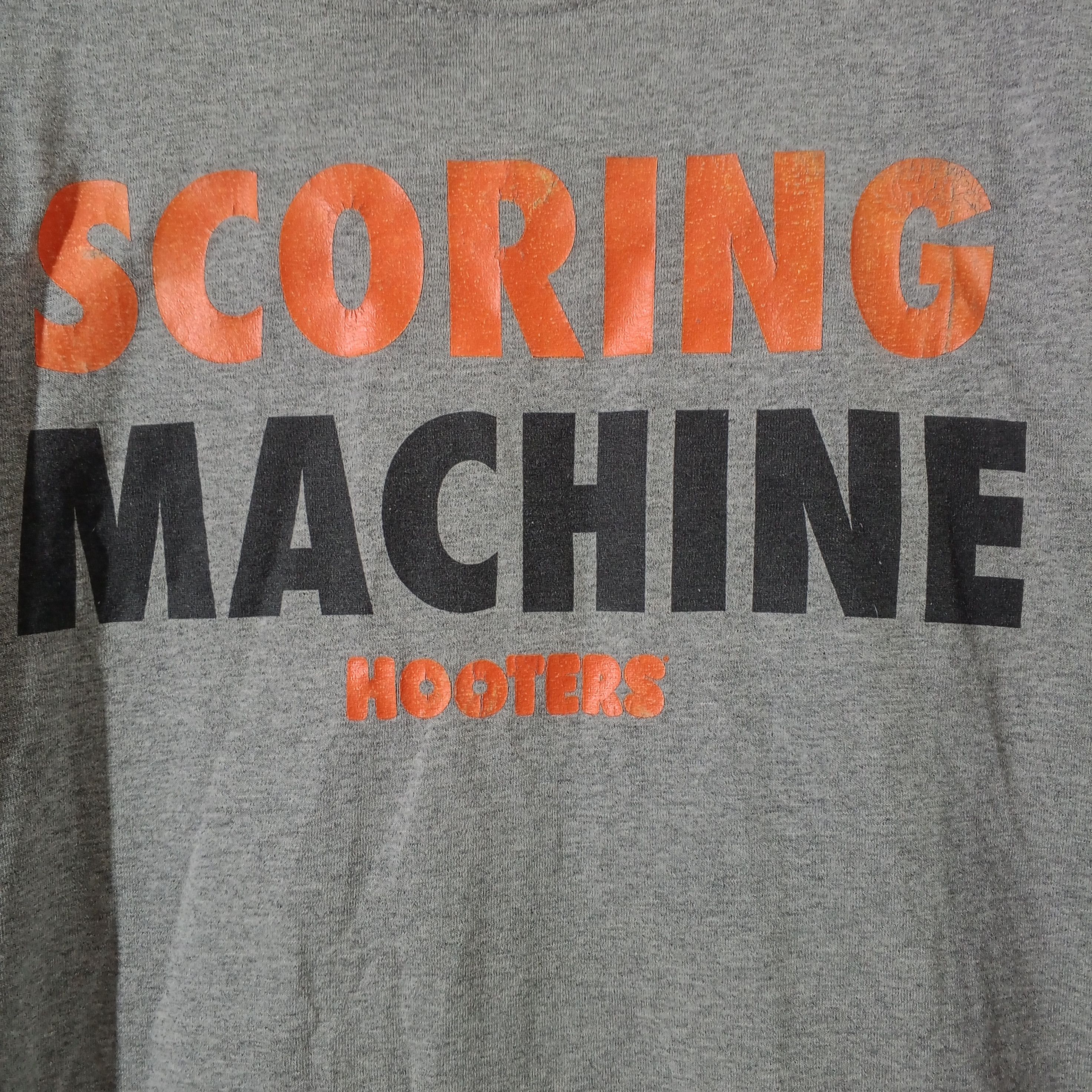 Vintage Vintage Hooters T-Shirt Scoring Machine Size US L / EU 52-54 / 3 - 2 Thumbnail