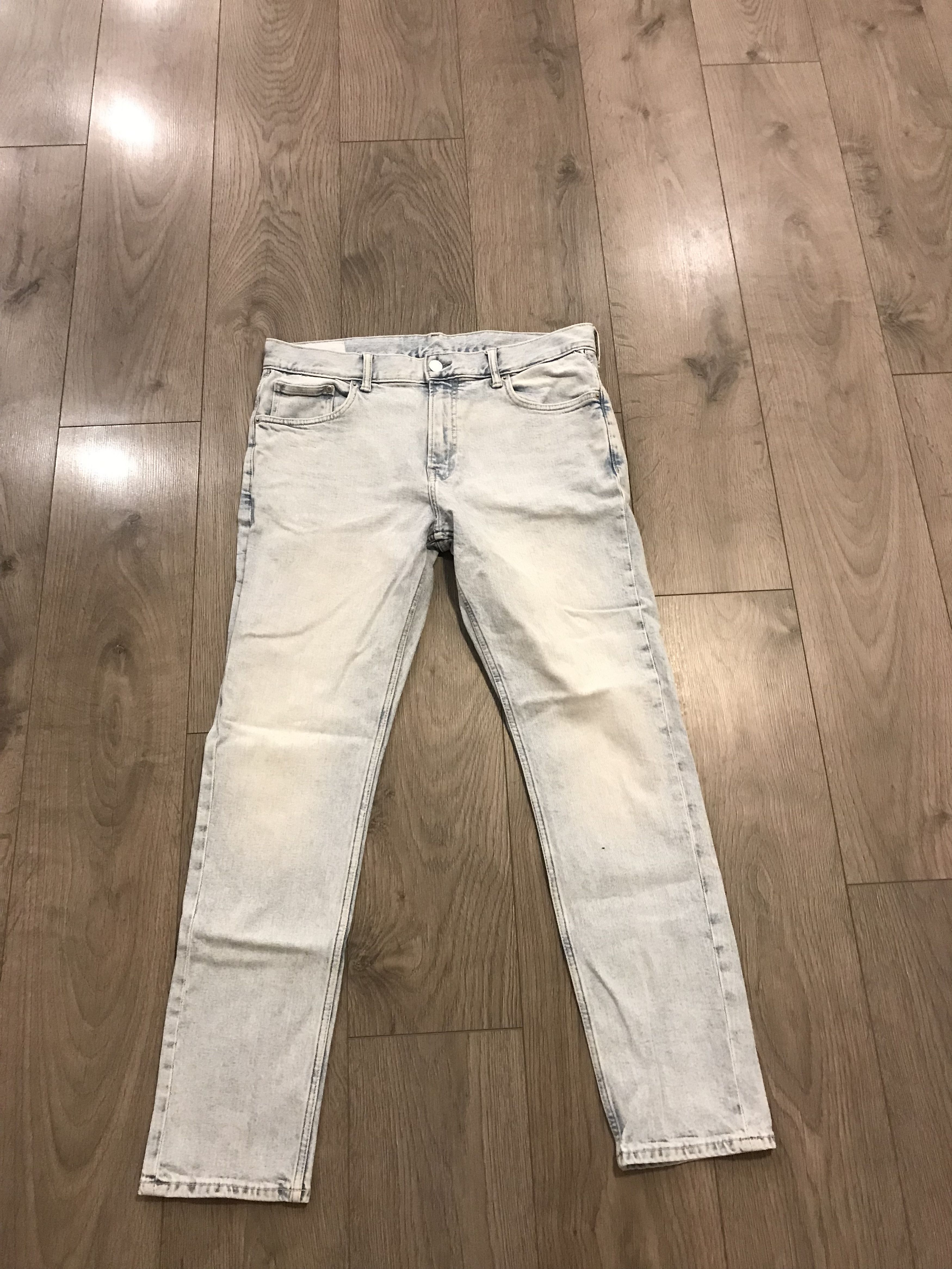 H&M H&M Light Sky Blue Washed Denim Size US 36 / EU 52 - 1 Thumbnail