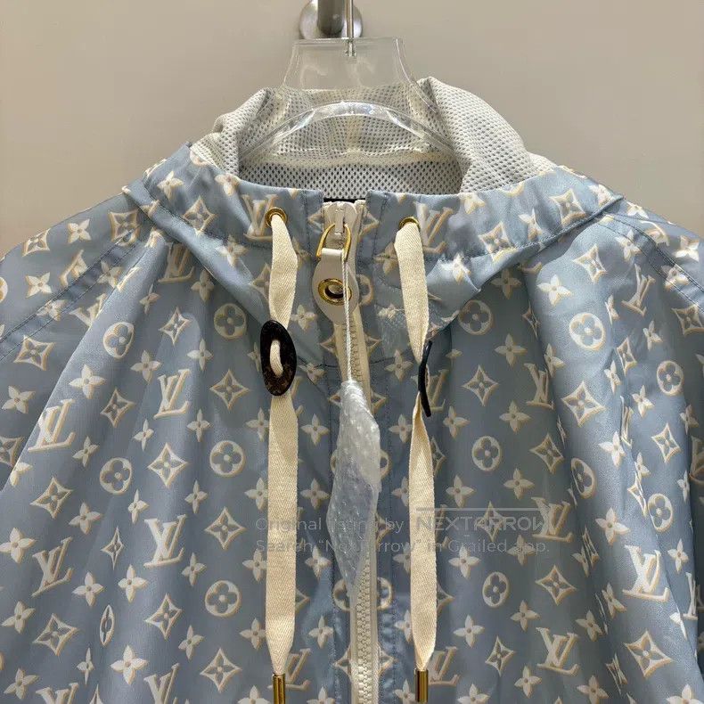 Louis Vuitton Louis Vuitton Monogram full print assault jacket Size XS / US 0-2 / IT 36-38 - 3 Thumbnail