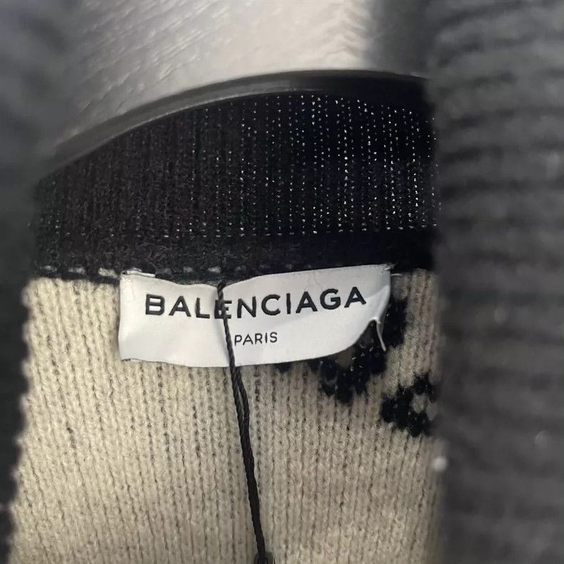 Balenciaga Balenciaga size 34 Logo barrage turtle neck Size XS / US 0-2 / IT 36-38 - 3 Thumbnail