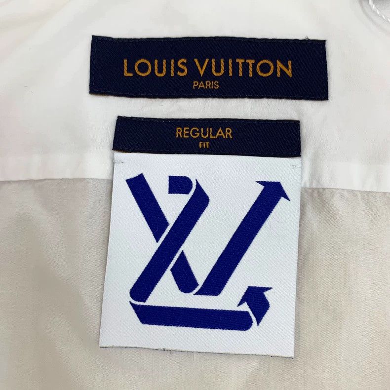 Louis Vuitton Louis Vuitton White animal embroidered cotton lapel single Size US L / EU 52-54 / 3 - 5 Thumbnail