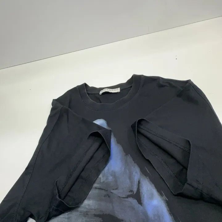 Givenchy Givenchy Givenchy Shark Graphic Loose Fit TShirt -2507 Size US S / EU 44-46 / 1 - 7 Thumbnail