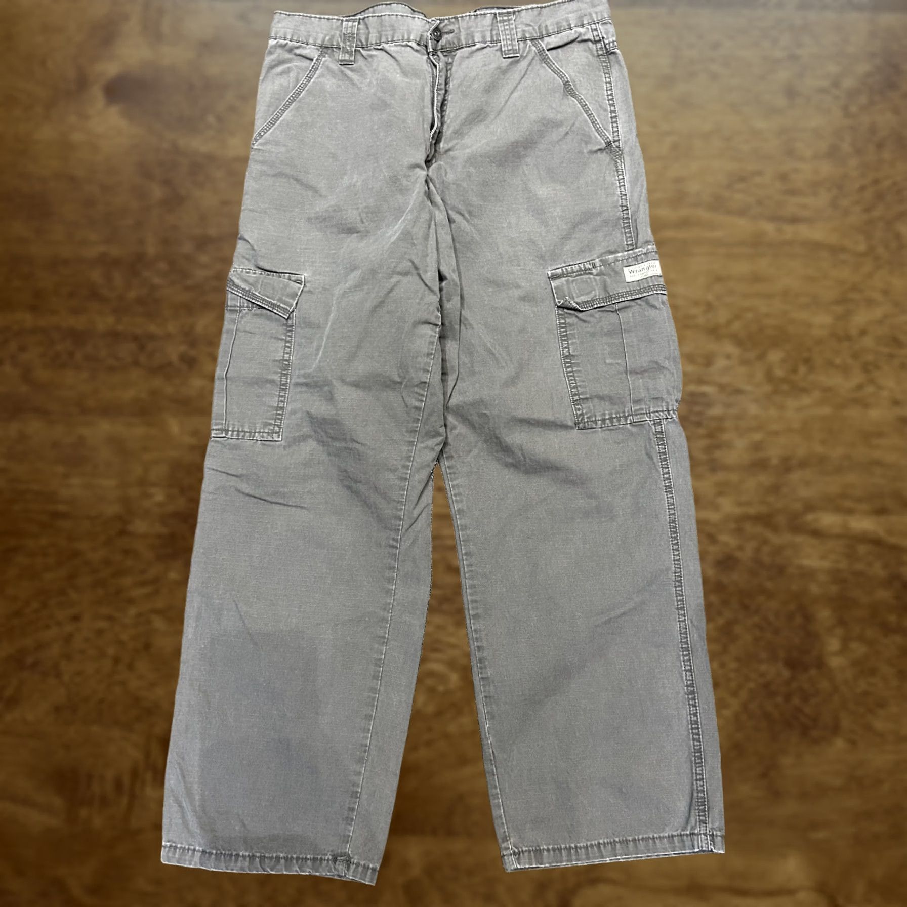 Wrangler Wrangler Cargo Pants Mens 36 Regular Gray Relaxed Straight Leg Workwear Casual Pants Size US 36 / EU 52 - 1 Thumbnail