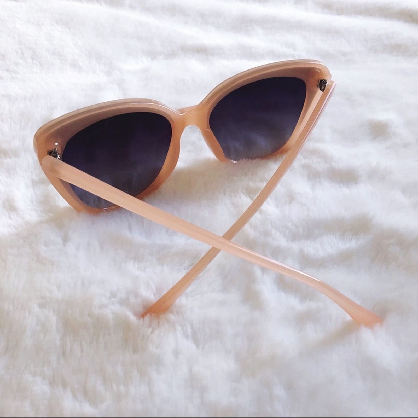 Other Amelia Pink Cat Eye Full Rim Sunglasses Size ONE SIZE - 7 Thumbnail