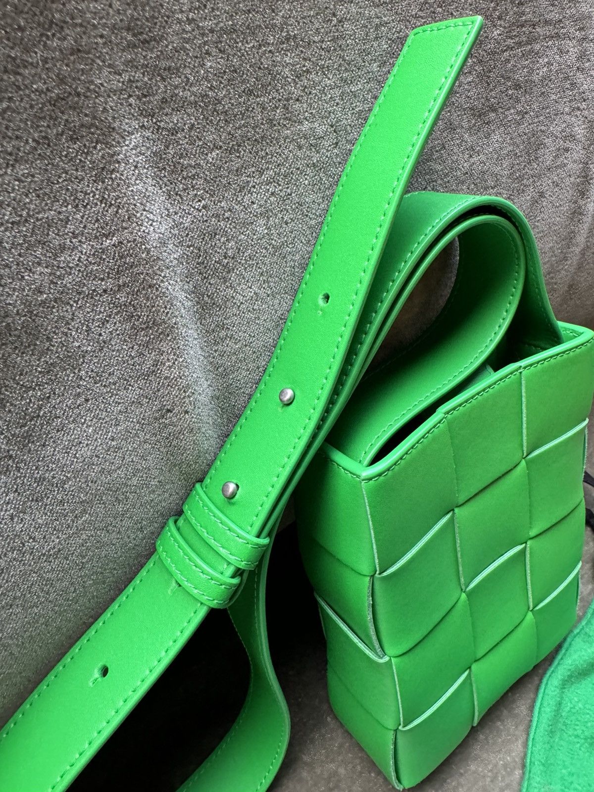 Bottega Veneta Bottega veneta Mini Cassette Crossbody Bag Green Size ONE SIZE - 5 Thumbnail