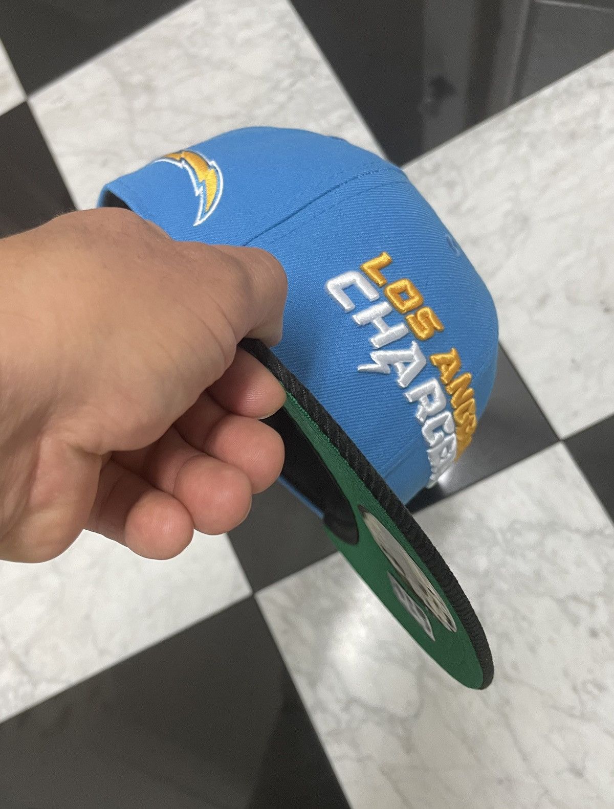 New Era 🔥 Chargers fitted with corduroy brim 7 1/8 Size ONE SIZE - 2 Thumbnail