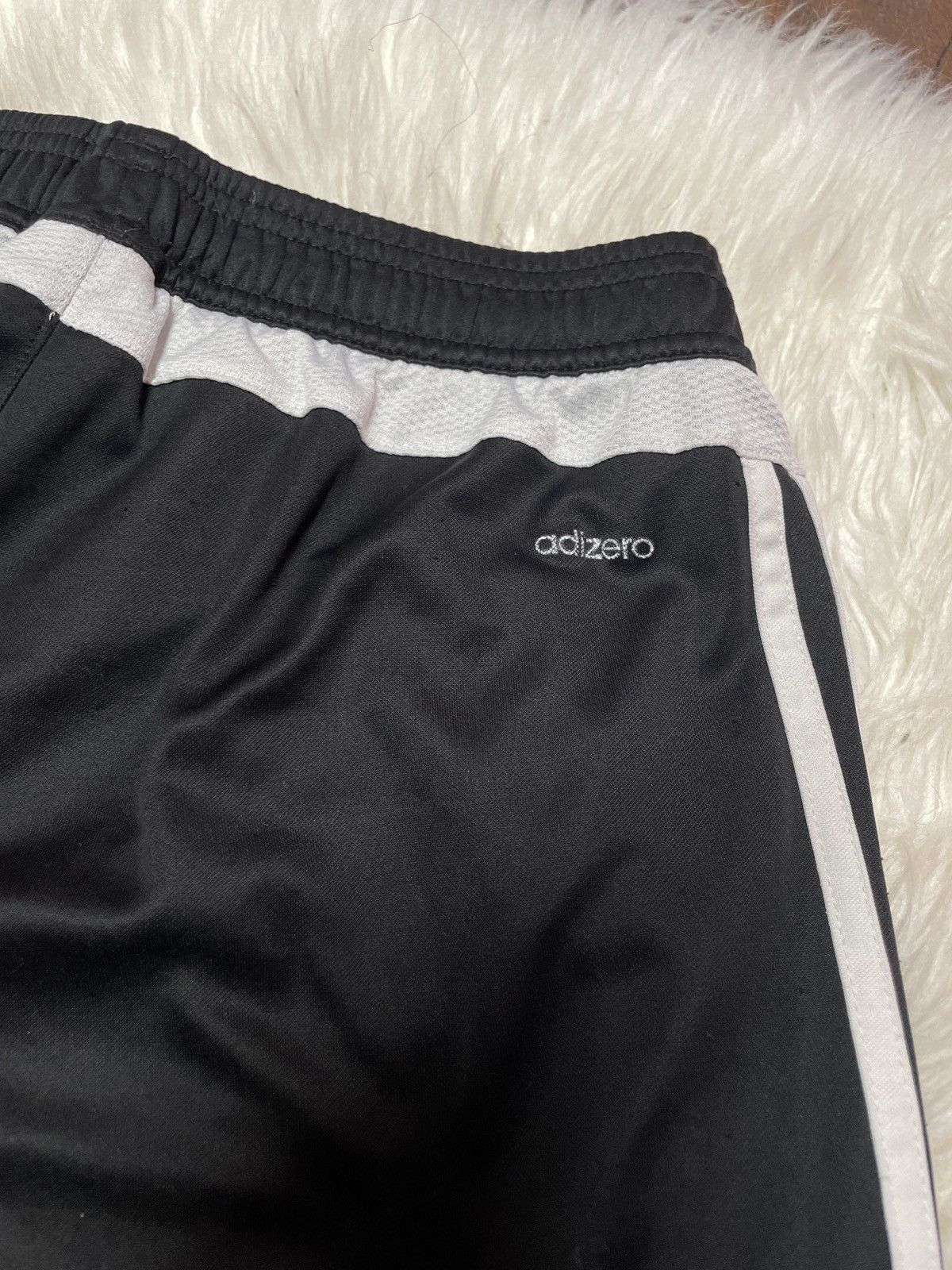 Adidas Adidas Joggers x shorts Size US 27 - 6 Thumbnail