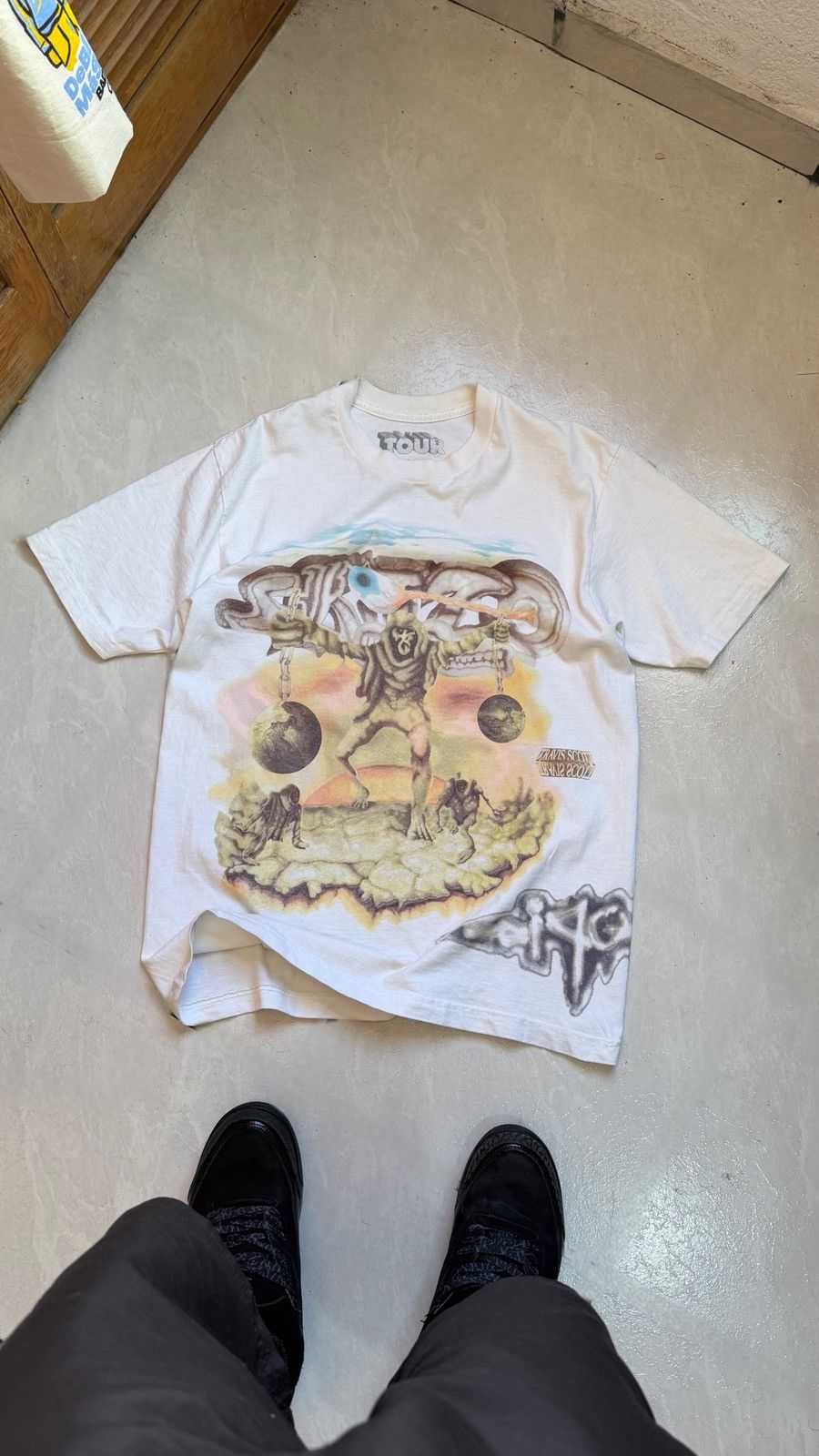 Travis Scott Travis Scott Europa Tour T shirt Size US L / EU 52-54 / 3 - 1 Thumbnail
