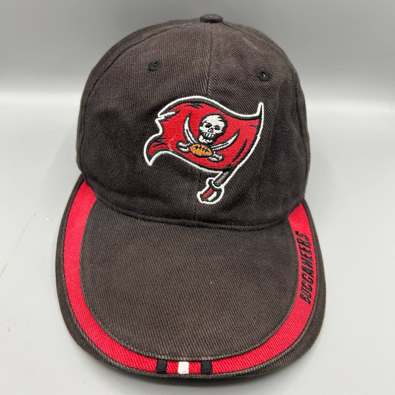 Adidas Tampa Bay Buccaneers Hat Men NFL Strap Back Cap Cotton Size ONE SIZE - 1 Thumbnail