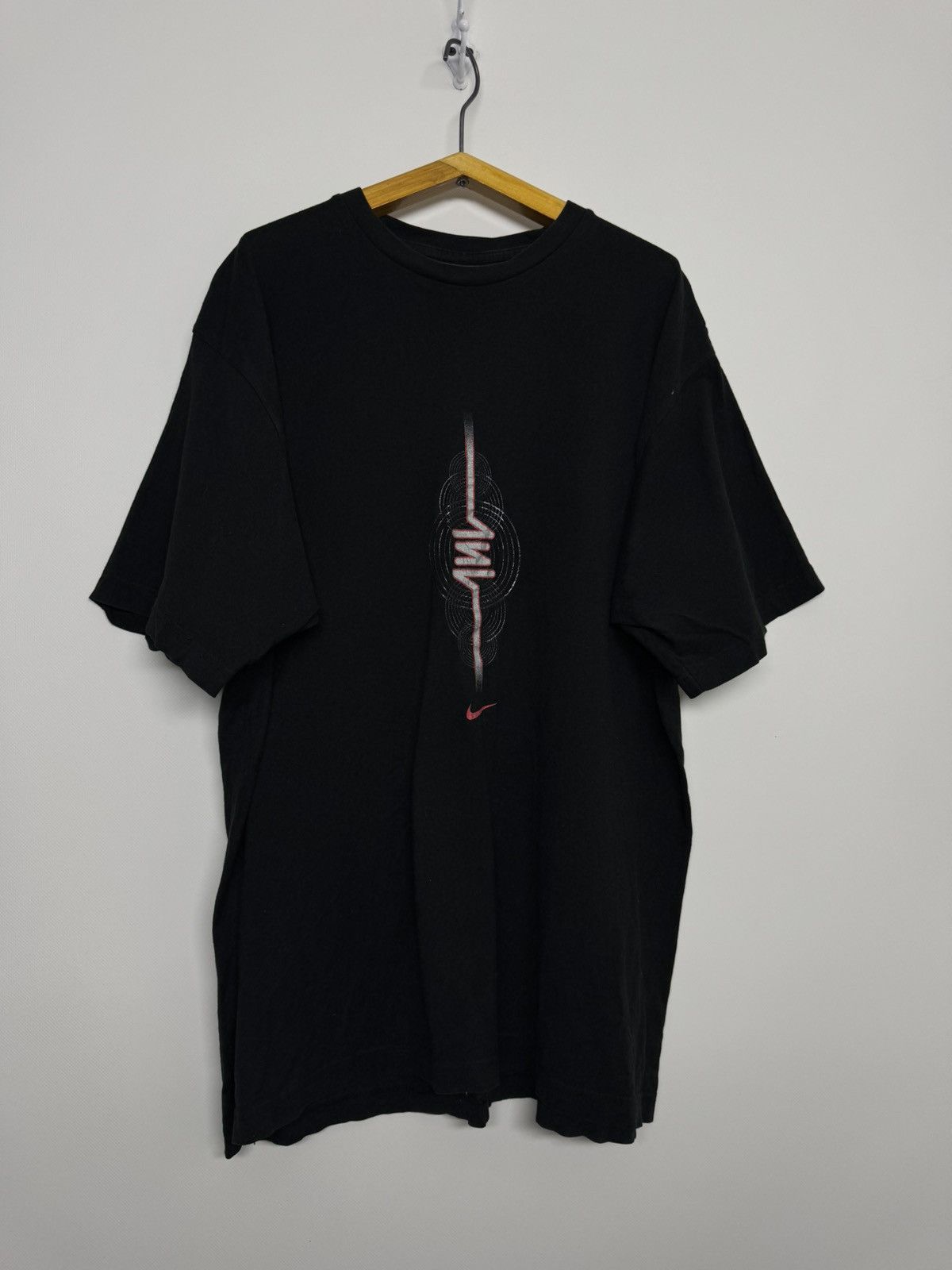 Nike Vintage Y2K Nike Shox Small Swoosh Logo T Shirt 00’s Size US L / EU 52-54 / 3 - 5 Thumbnail