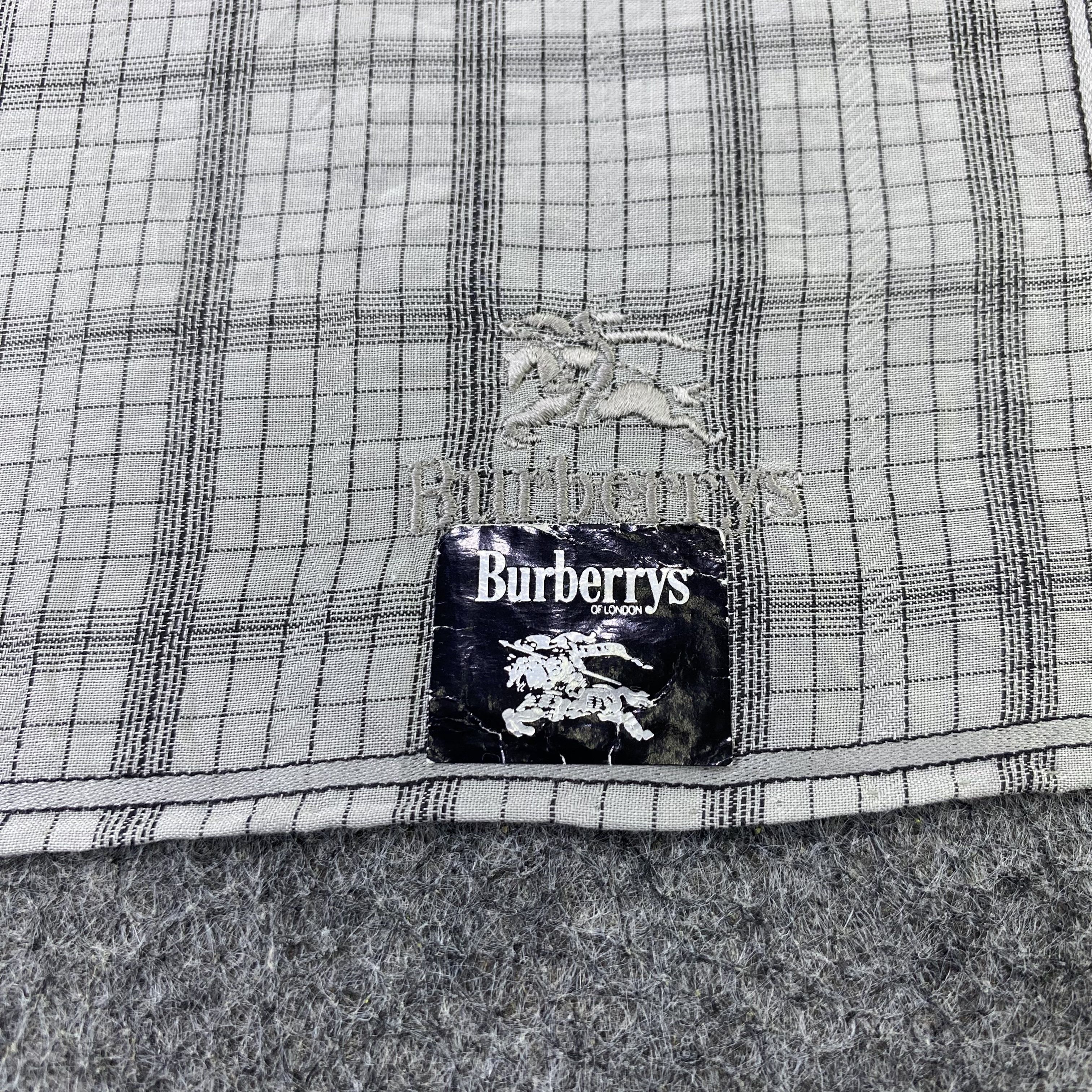 Burberry Vintage Burberry Handkerchief / Bandana / Neckerchief-B2193 Size ONE SIZE - 7 Thumbnail