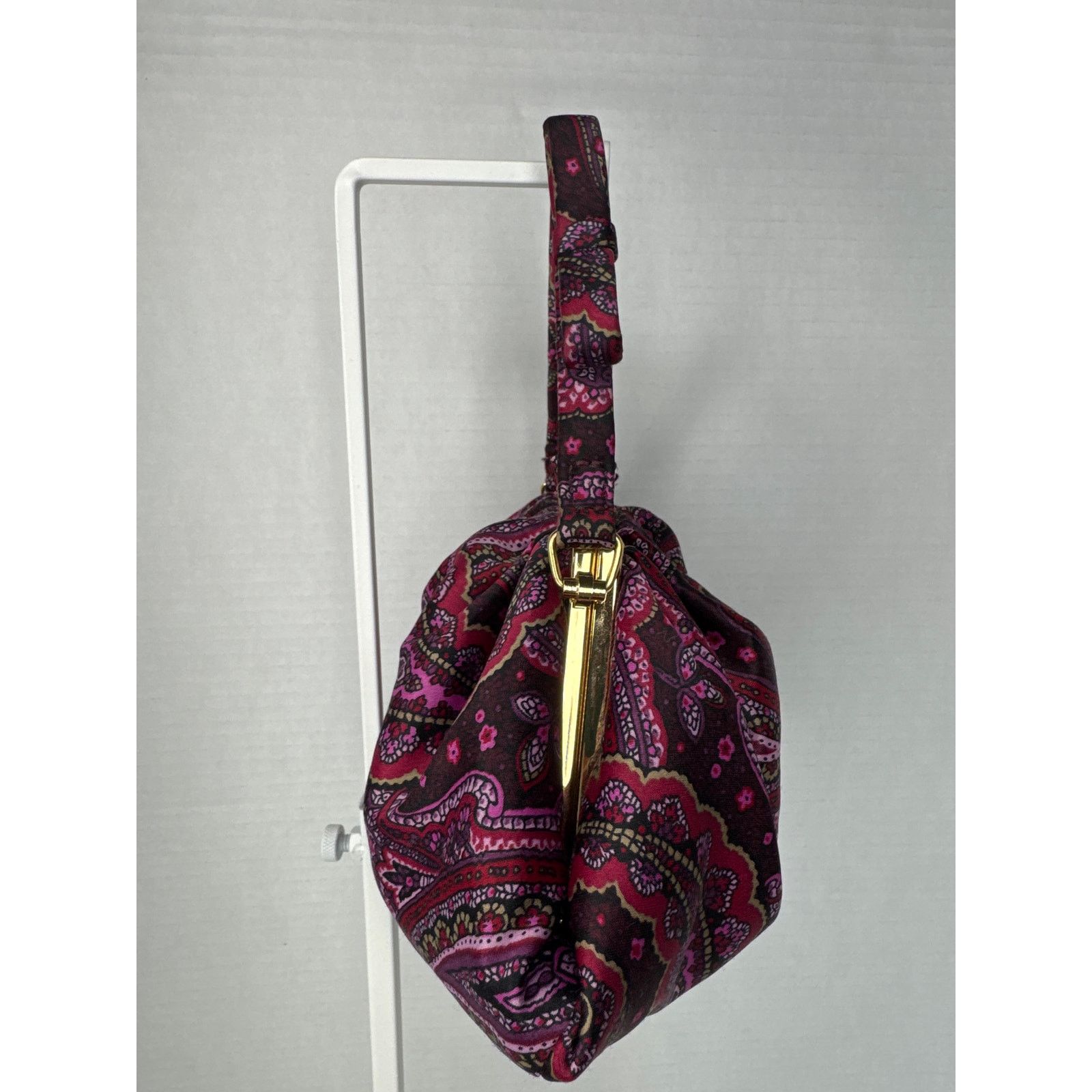 Ann Taylor Retro Paisley Ann Taylor Loft Evening Bag Gemstone Bow Size ONE SIZE - 8 Thumbnail
