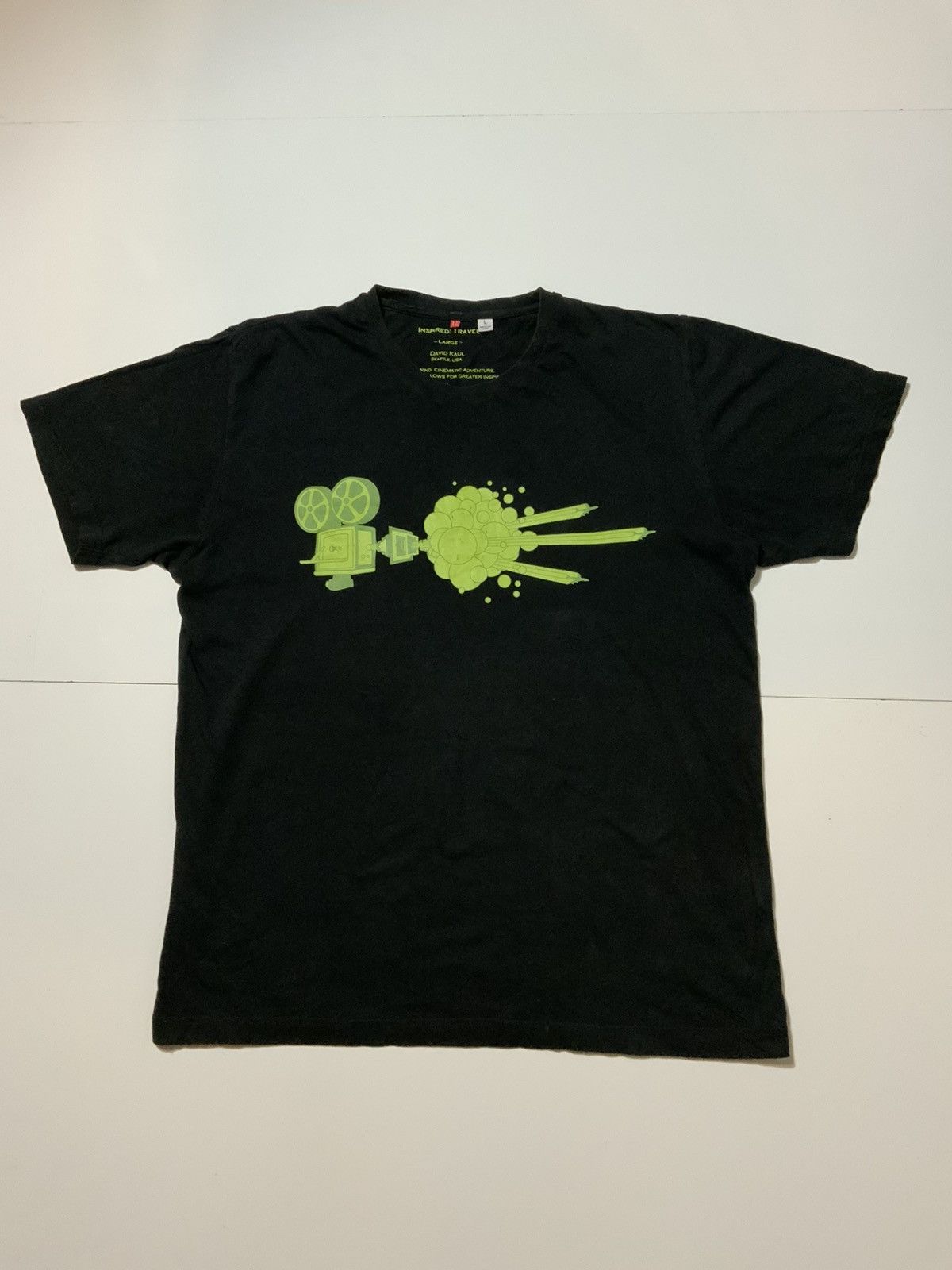 Uniqlo Uniqlo Inspired Travel David Kaul Seattle Cinematic T-Shirt Size US L / EU 52-54 / 3 - 1 Thumbnail