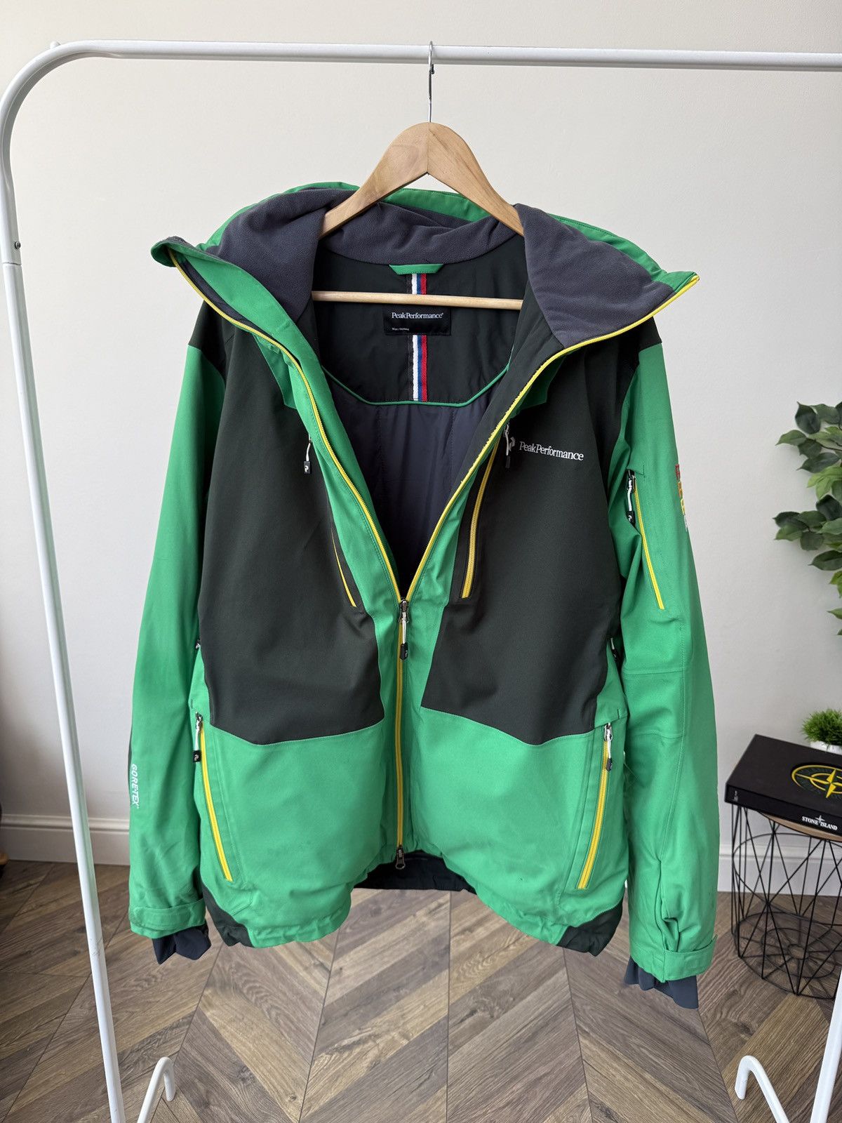 Peak Performance Vintage Peak Performance R&D NAVIG Jacket Gore-Tex RECCO Ski Size US L / EU 52-54 / 3 - 17 Thumbnail
