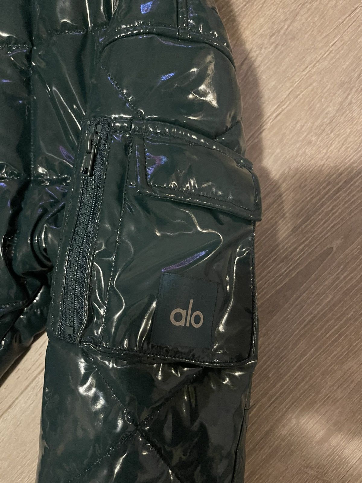 Alo Yoga Alo Snomoto Puffer Jacket Midnight Green xs nwt Size XS / US 0-2 / IT 36-38 - 10 Thumbnail
