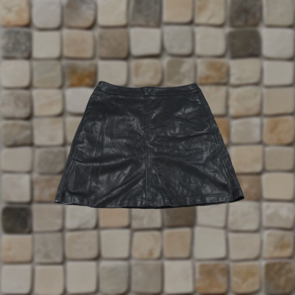 Loft VINTAGE LOFT Womens Skirt Short A-Line Faux Leather Black Size 4 Casual Party Size 27" / US 4 / IT 40 - 1 Thumbnail
