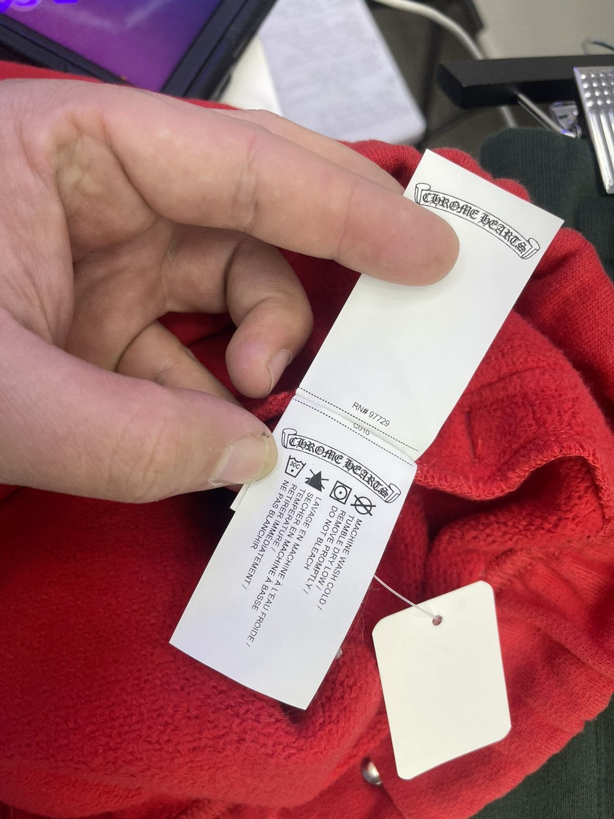 Chrome Hearts Chrome Hearts cementry Cross Shorts (red) Size US 30 / EU 46 - 6 Thumbnail