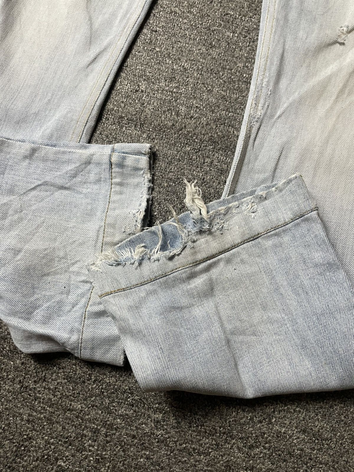 Dolce & Gabbana Dolce & Gabbana Bootcut Denim Jeans (142) Size US 31 - 6 Thumbnail