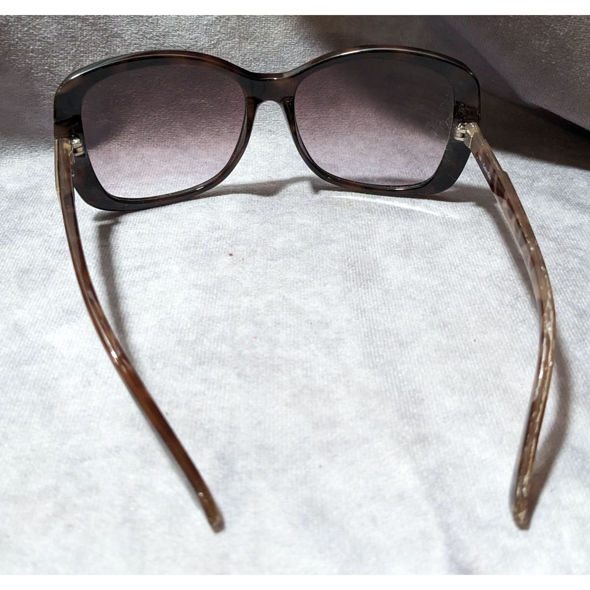 Calvin Klein Calvin Klein Preppy Tortoise Butterfly Frame Sunglasses Size ONE SIZE - 3 Thumbnail