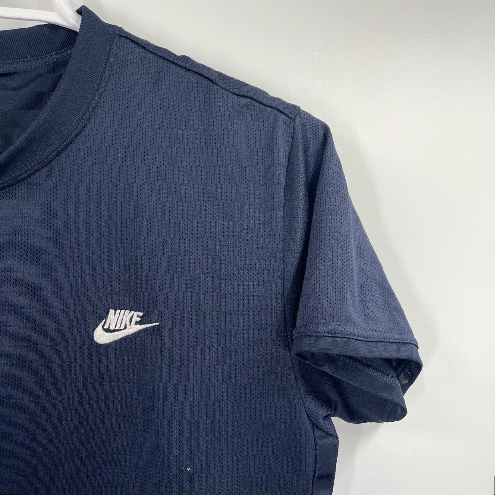 Nike Nike T Shirt Adult XL Navy Blue White Gym Workout Mens Lightweight Pullover Crew Neck Short Sleeve Solid Nike Shirt Mens XL Navy Blue White Size US XL / EU 56 / 4 - 6 Thumbnail