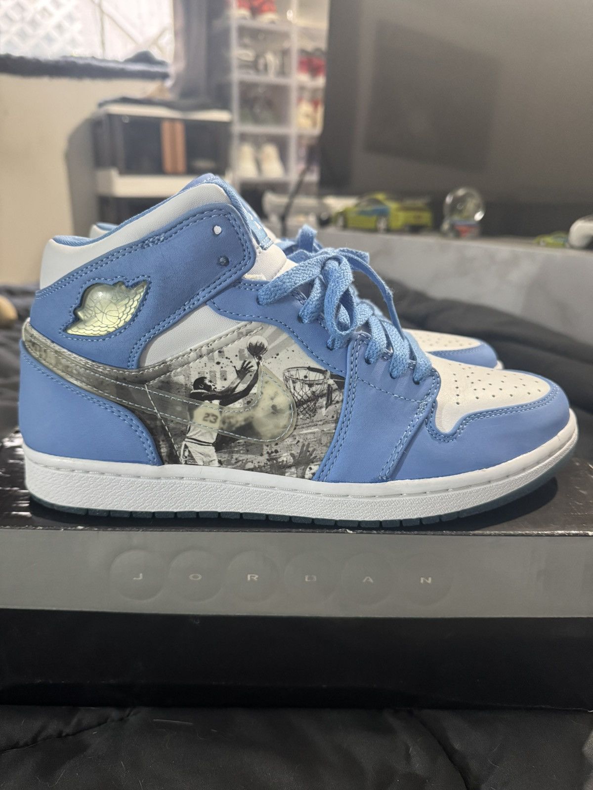 Jordan Brand Air Jordan 1 Retro Alpha ‘White University Blue’ (UNC) 2007 Size US 8.5 / EU 41-42 - 4 Thumbnail