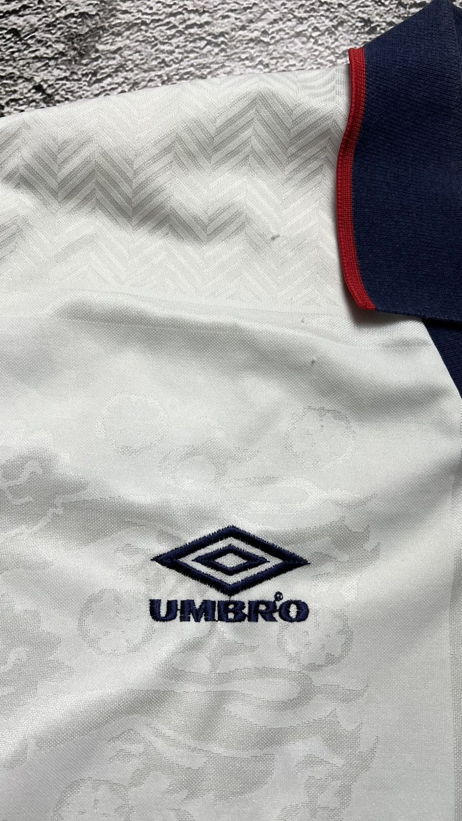 Umbro 1993-1995 England national team umbro vintage jersey Size US XL / EU 56 / 4 - 5 Thumbnail