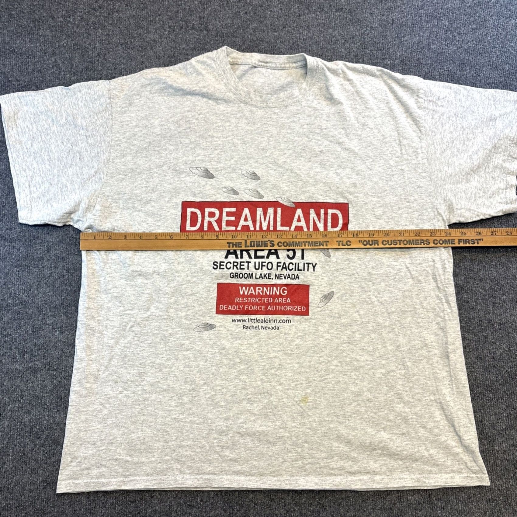 Fruit Of The Loom VINTAGE Area 51 Nevada UFO Dreamland Aliens Space T Shirt Y2K Fruit of the Loom Mens Cotton Gray L Short Sleeve Crew Neck Size US L / EU 52-54 / 3 - 6 Thumbnail