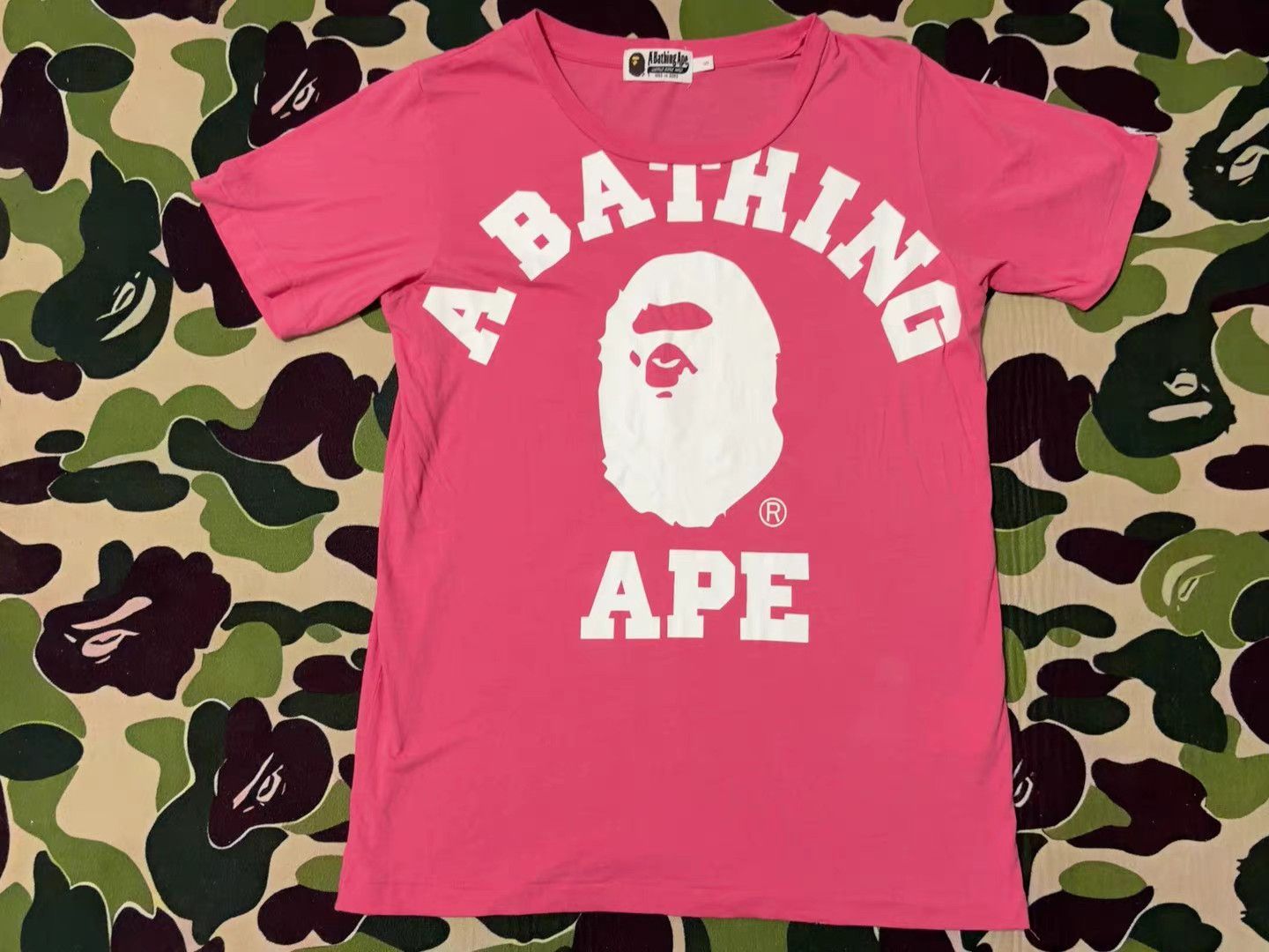 Bape Bape Pink Ape Head T-Shirt Size US S / EU 44-46 / 1 - 1 Thumbnail