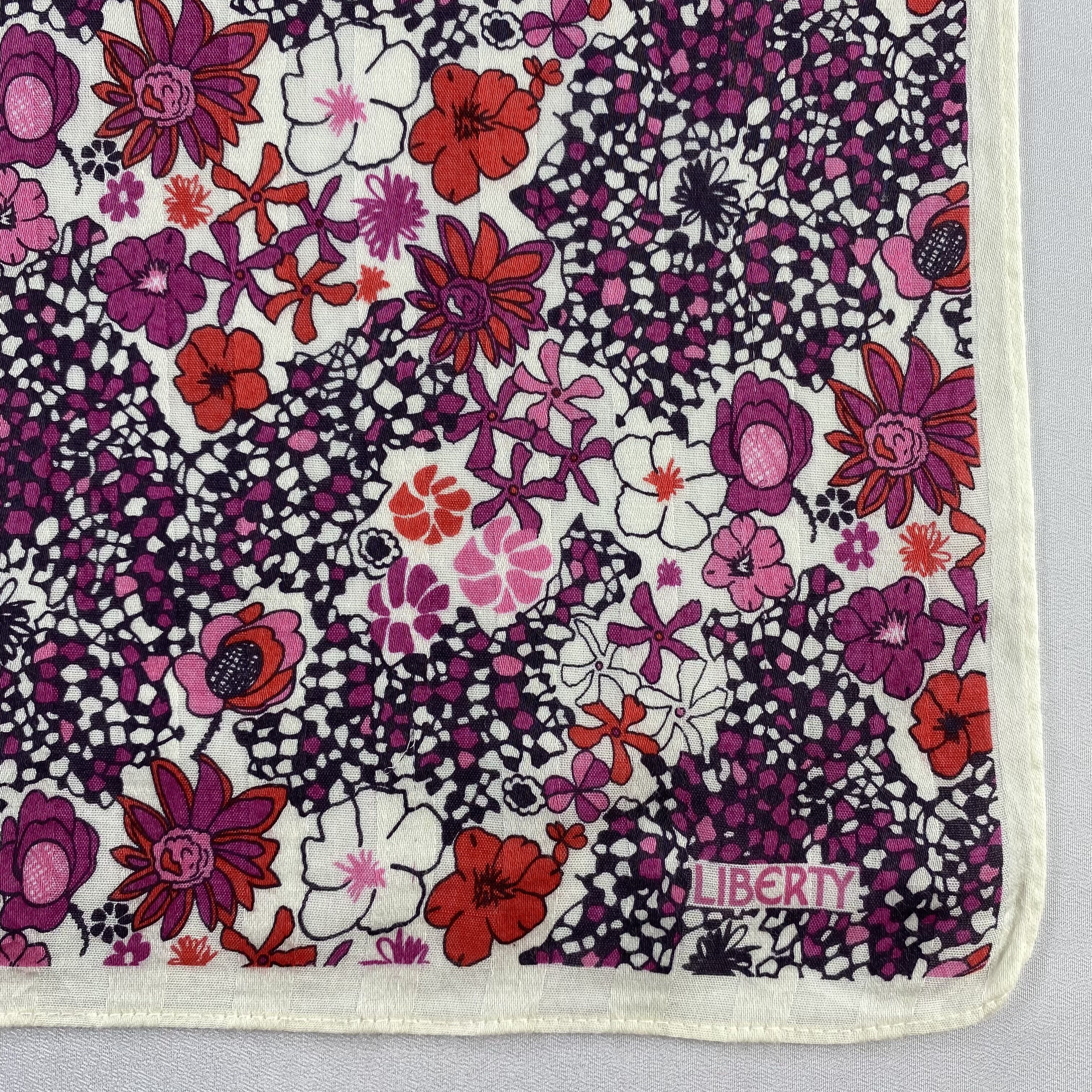 Liberty × Vintage Liberty Neckerchief / Bandana / Handkerchief-P753 Size ONE SIZE - 3 Thumbnail