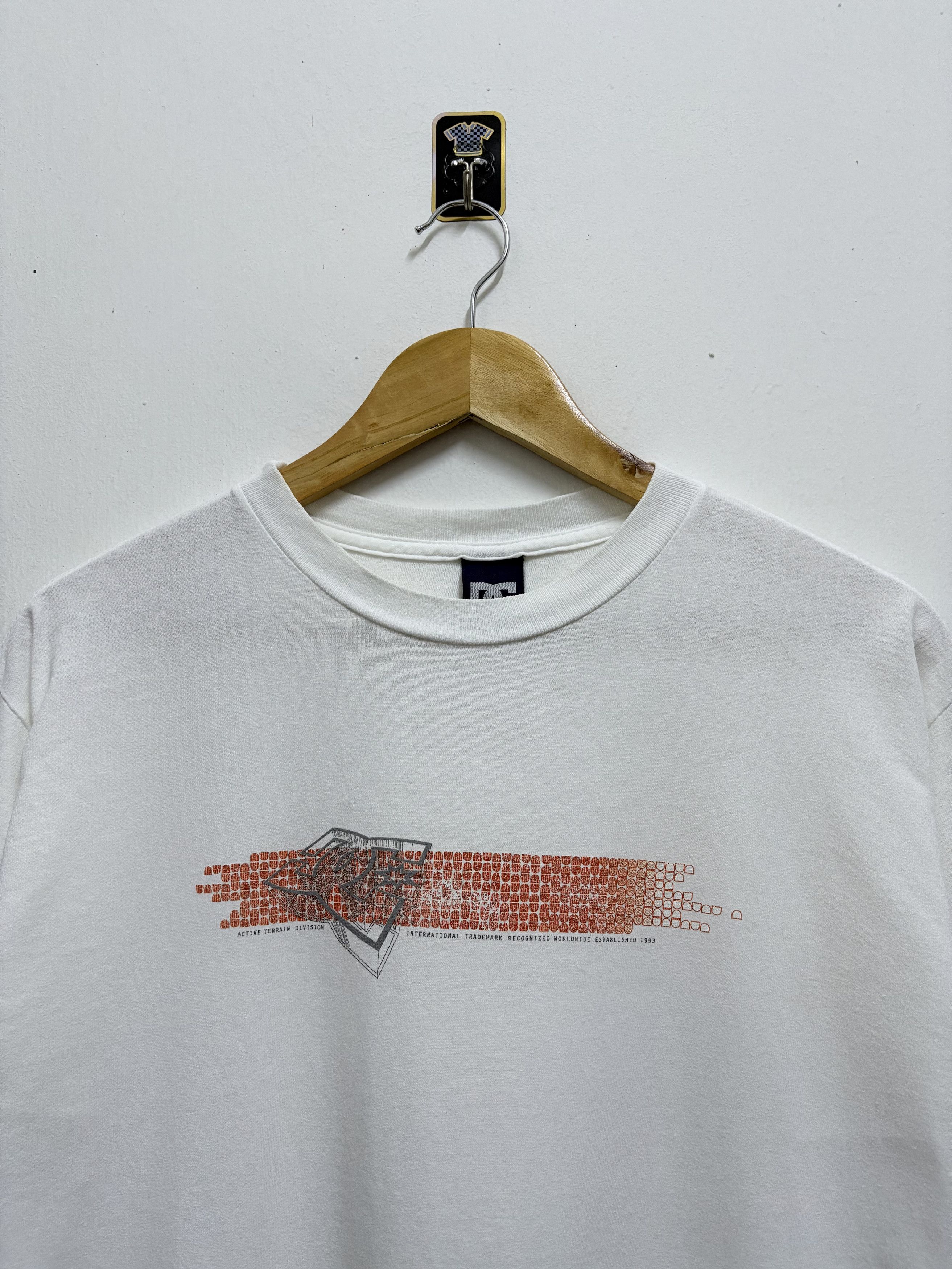 DC 2000's DC Skateboard Ripoff Vintage Stussy Worldwide T-Shirt Size US M / EU 48-50 / 2 - 3 Thumbnail