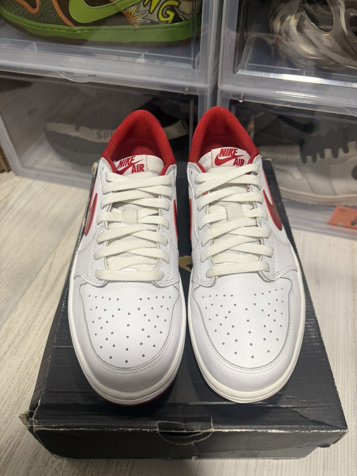Jordan Brand Air Jordan 1 Retro Low OG White Varsity Red Size US 10.5 / EU 43-44 - 4 Thumbnail