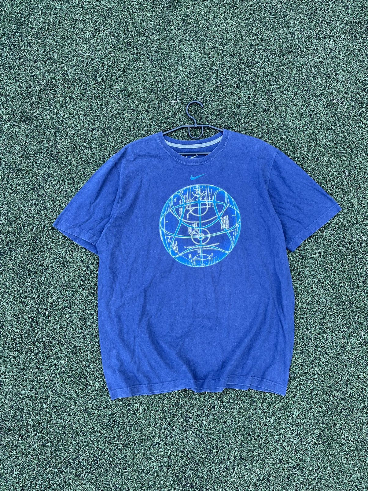 Nike Nike Globe Graphic Tee Blue XL Streetwear Size US XL / EU 56 / 4 - 1 Thumbnail
