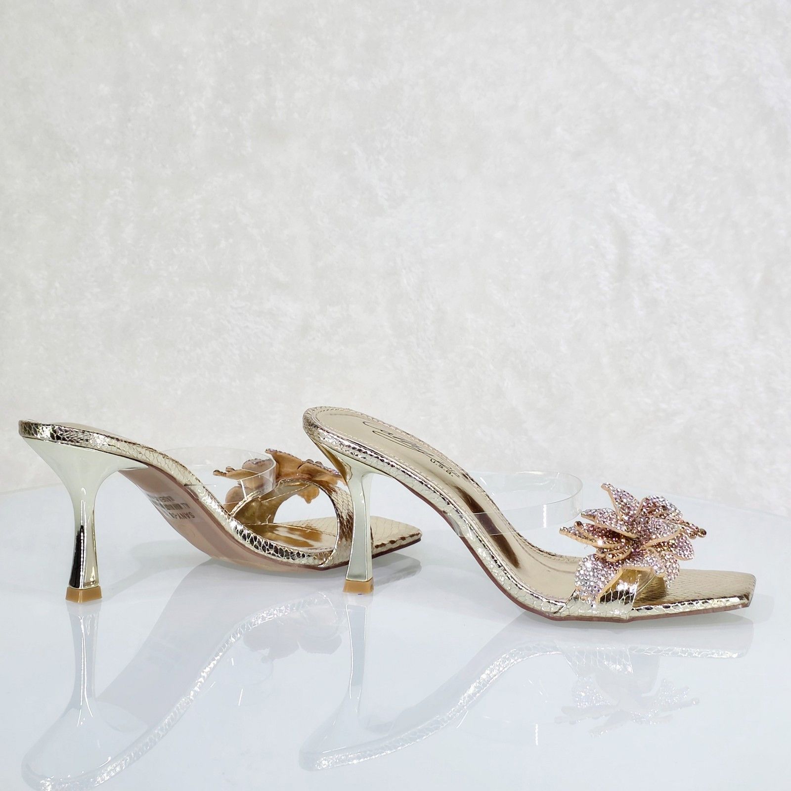 Other Lily Rhinestone Flower Gold Slip On 3.25" Heel Casual Evenin Size US 10 / IT 40 - 3 Thumbnail