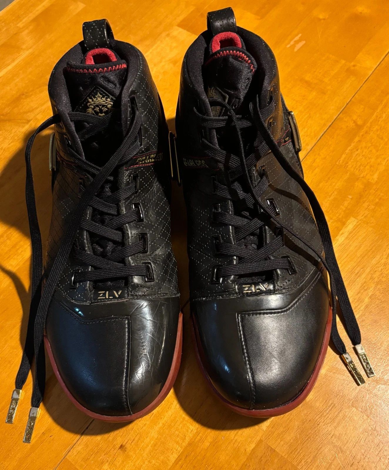 Nike 2007 LeBron 5 Black Crimson Metallic Gold Size US 12 / EU 45 - 3 Thumbnail
