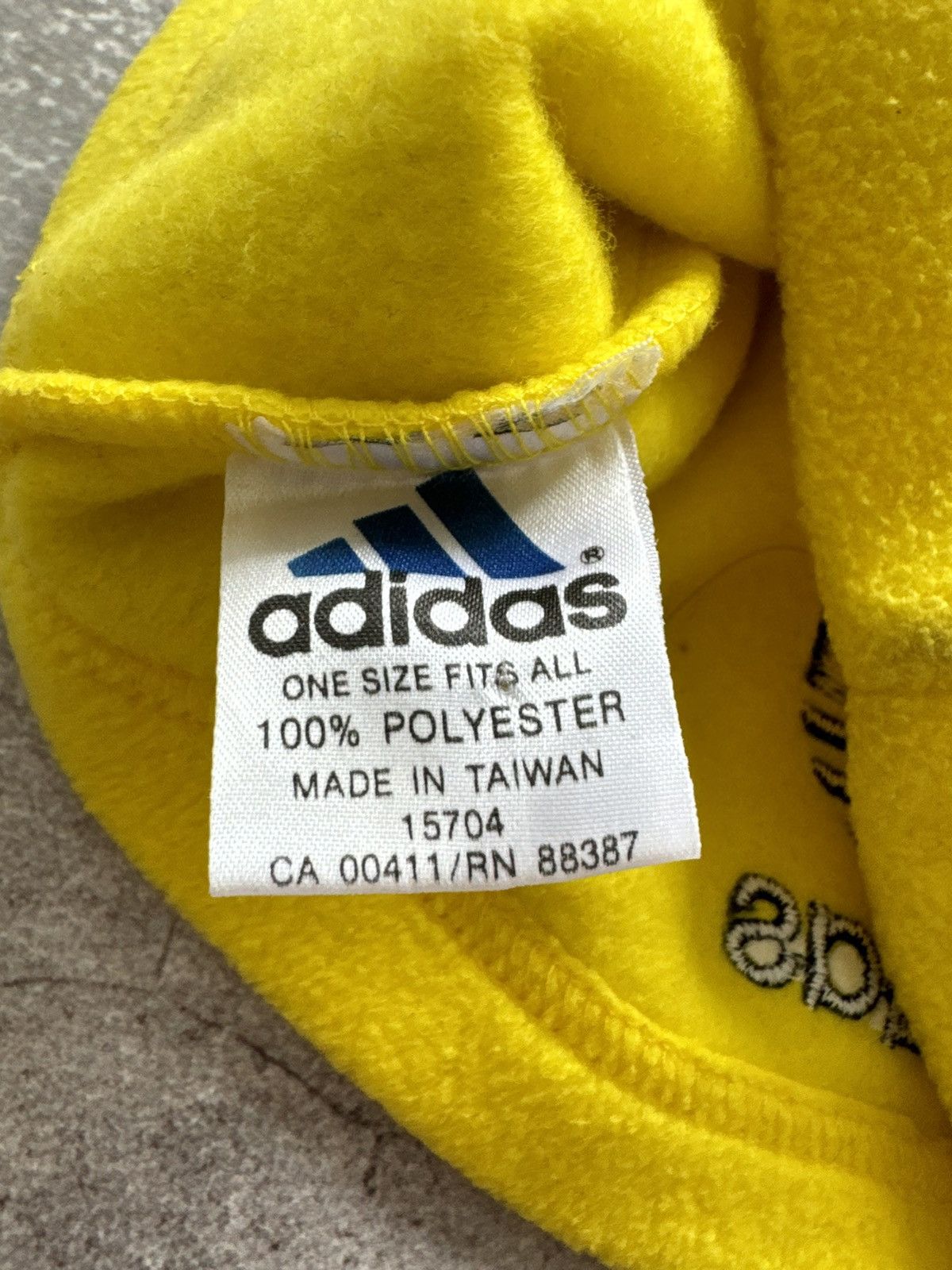 Adidas × Vintage !extremely rare Adidas vintage fleece yellow beanie Size ONE SIZE - 3 Thumbnail