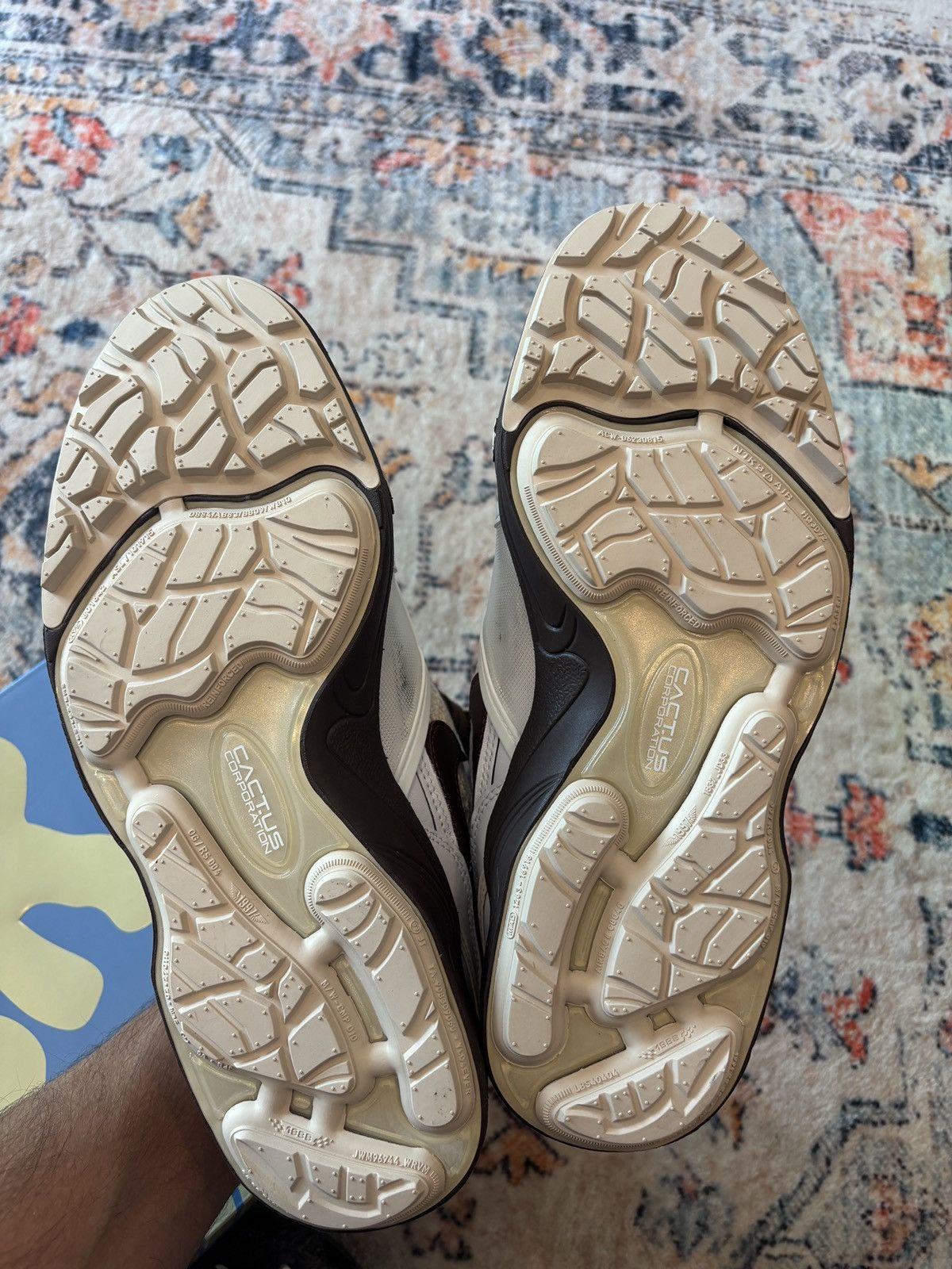 Nike × Travis Scott Nike Zoom Field Jaxx Travis Scott Light Chocolate Size US 10 / EU 43 - 10 Thumbnail