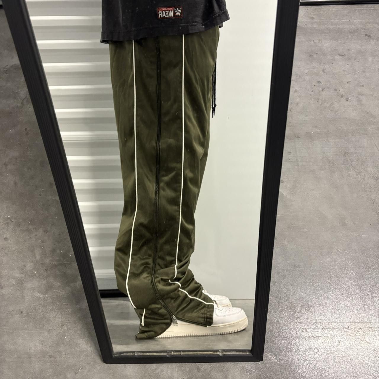 Vintage Crazy Vintage Y2K/2000s Baggy Green and Black Reversible double sided Track Pants! Size US 34 / EU 50 - 1 Thumbnail
