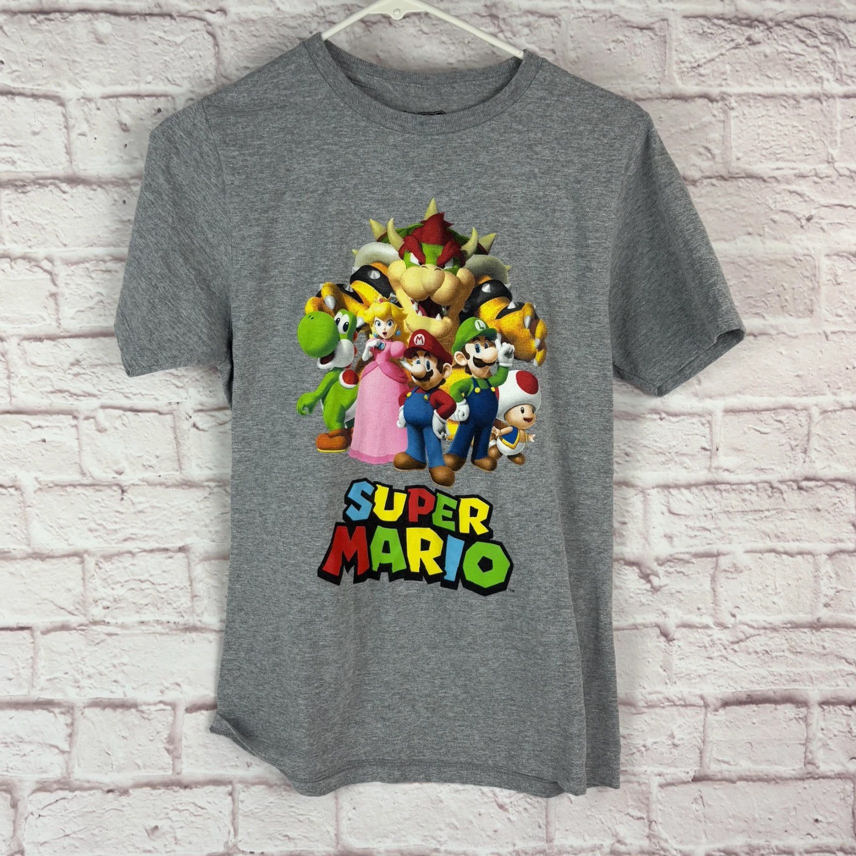 Vintage Super Mario Shirt Mens XL Gray Graphic Tee Nintendo Characters Size US XL / EU 56 / 4 - 5 Thumbnail