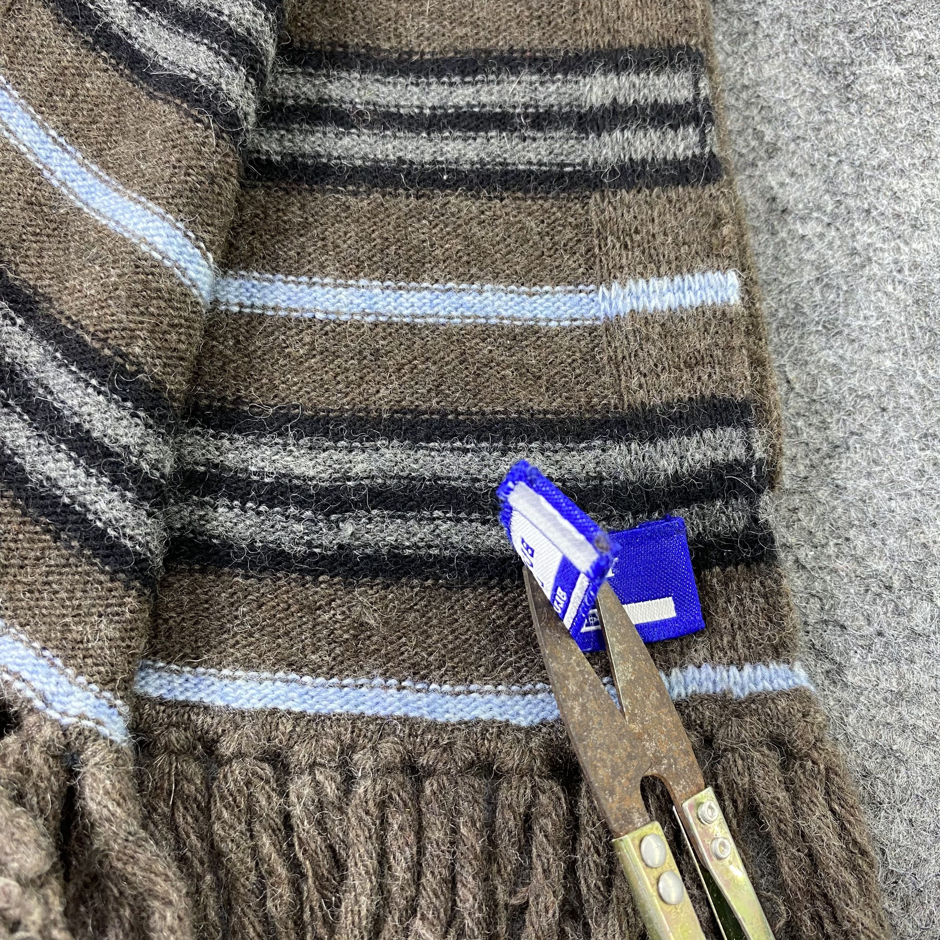 Burberry Burberry Blue Label Muffler Scarf / Neckwear-T1552 Size ONE SIZE - 6 Thumbnail