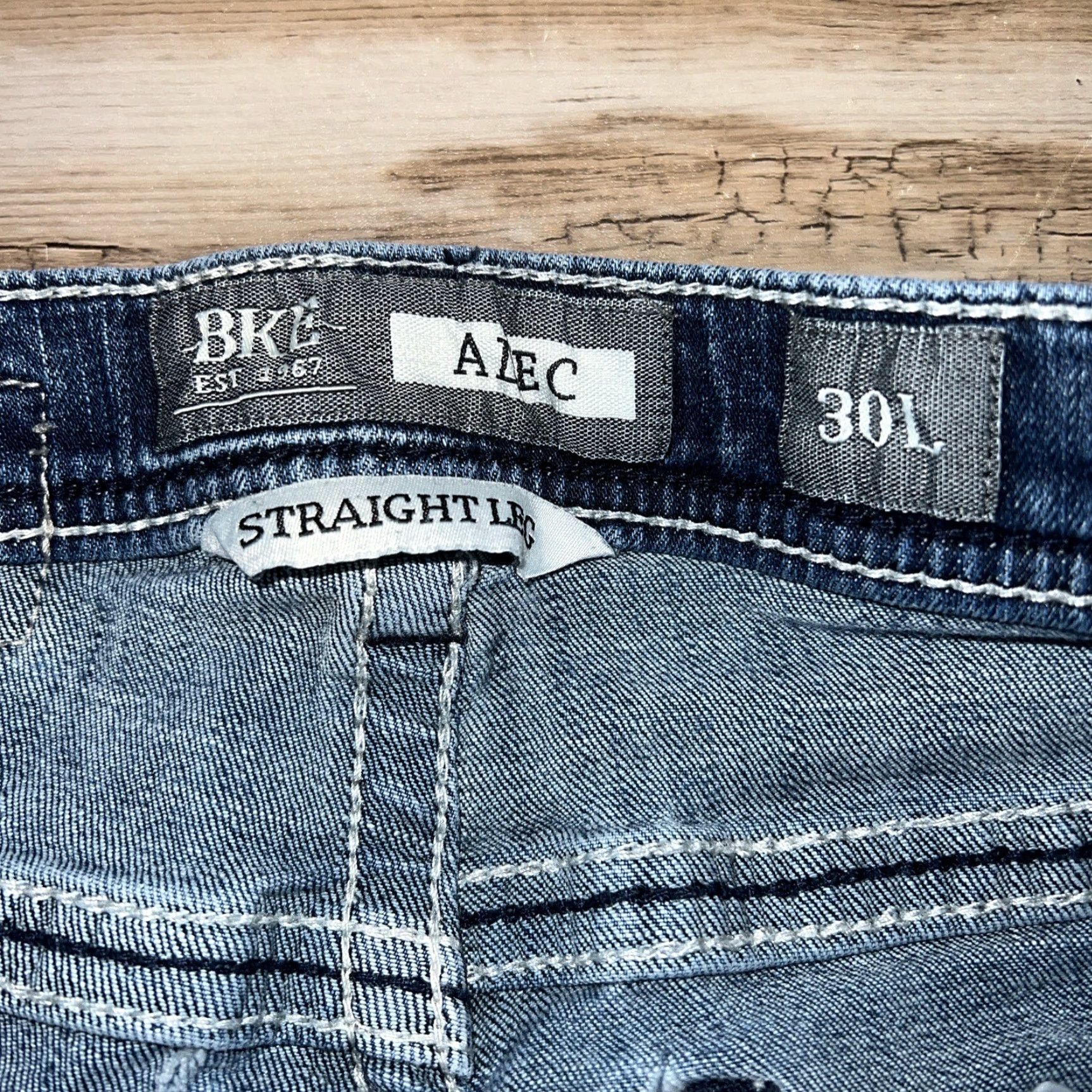 BKE BKE Alec Jeans Mens Straight Distressed Blue 30L x33 Regular 5-Pocket Denim Shirt? Size US 30 / EU 46 - 5 Thumbnail