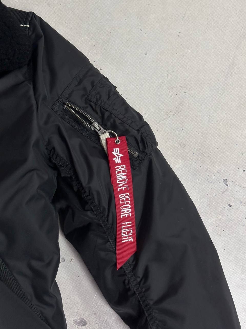 Alpha Industries Alpha Industries Injector III Black Bomber Jacket Shearling Size US S / EU 44-46 / 1 - 5 Thumbnail